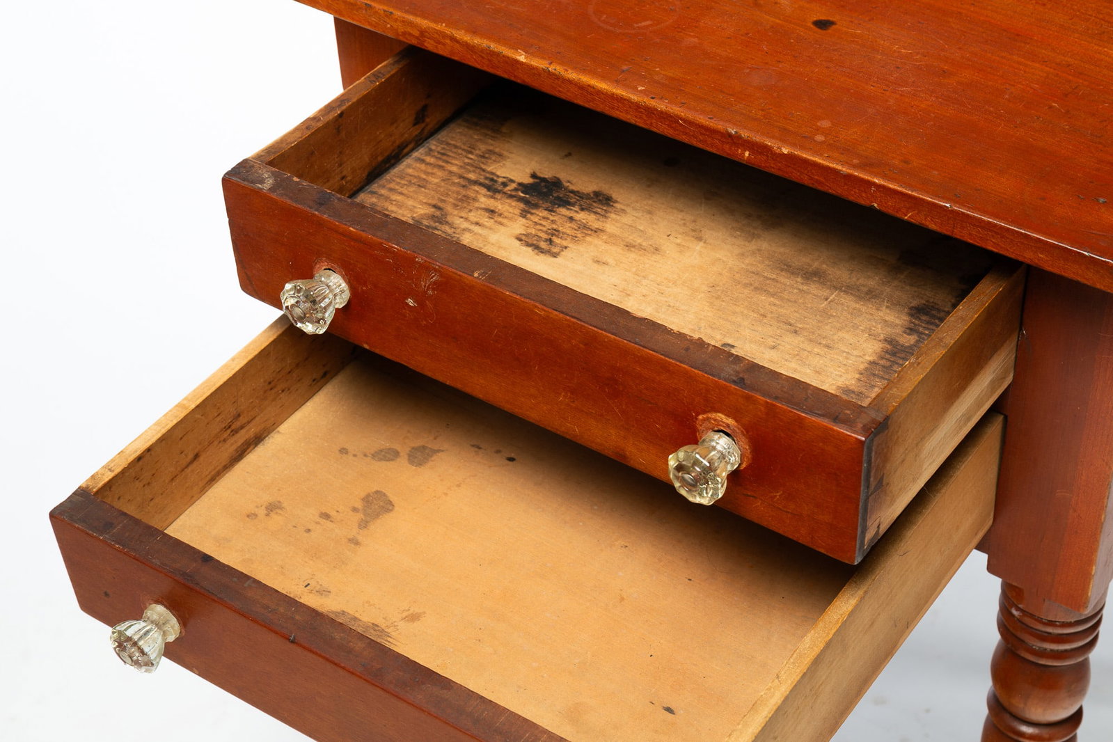 SHERATON CHERRY TWO-DRAWER STAND. - 4