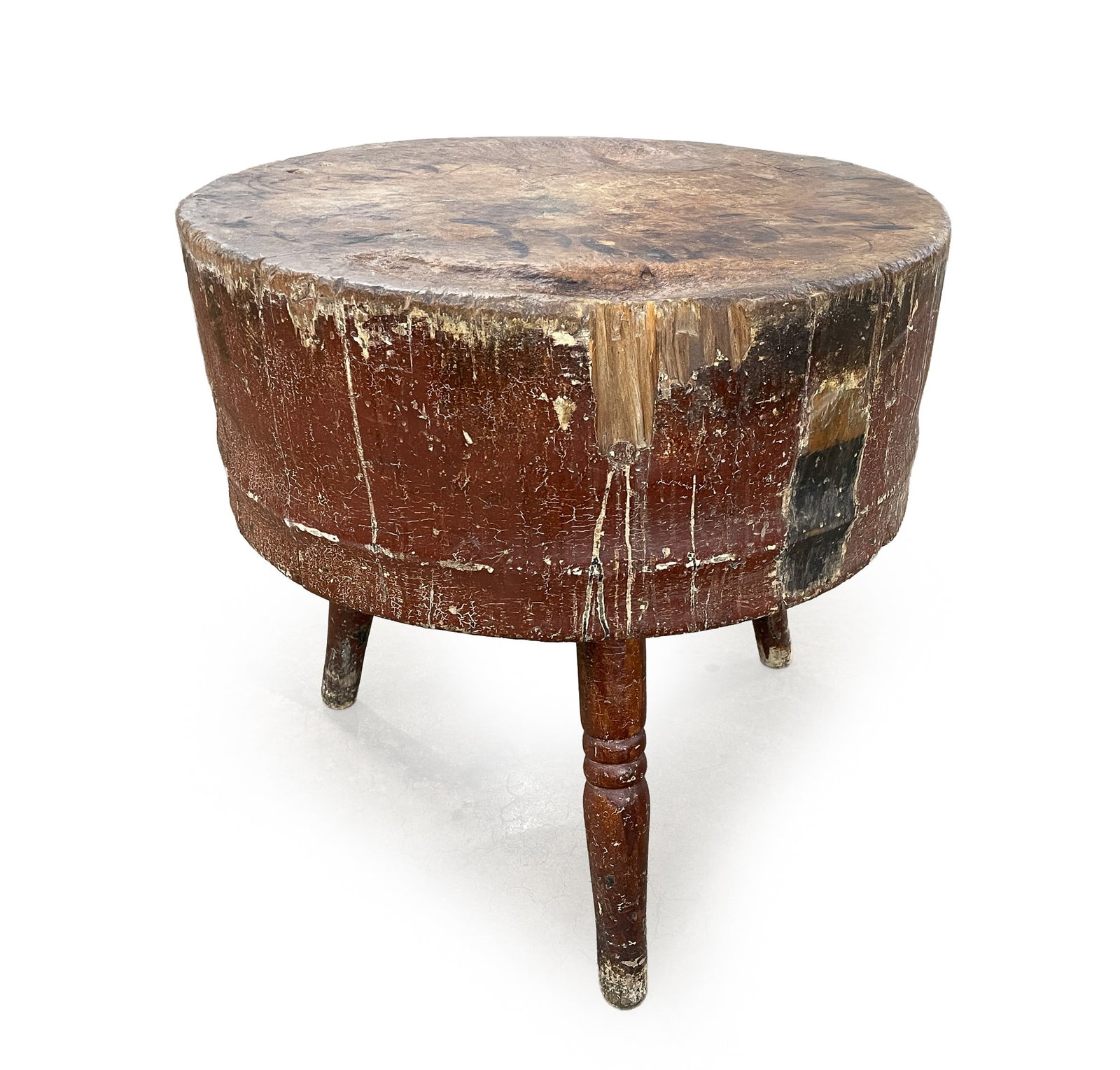 ROUND CHOPPING BLOCK WITH BROWN REPAINT. - 2