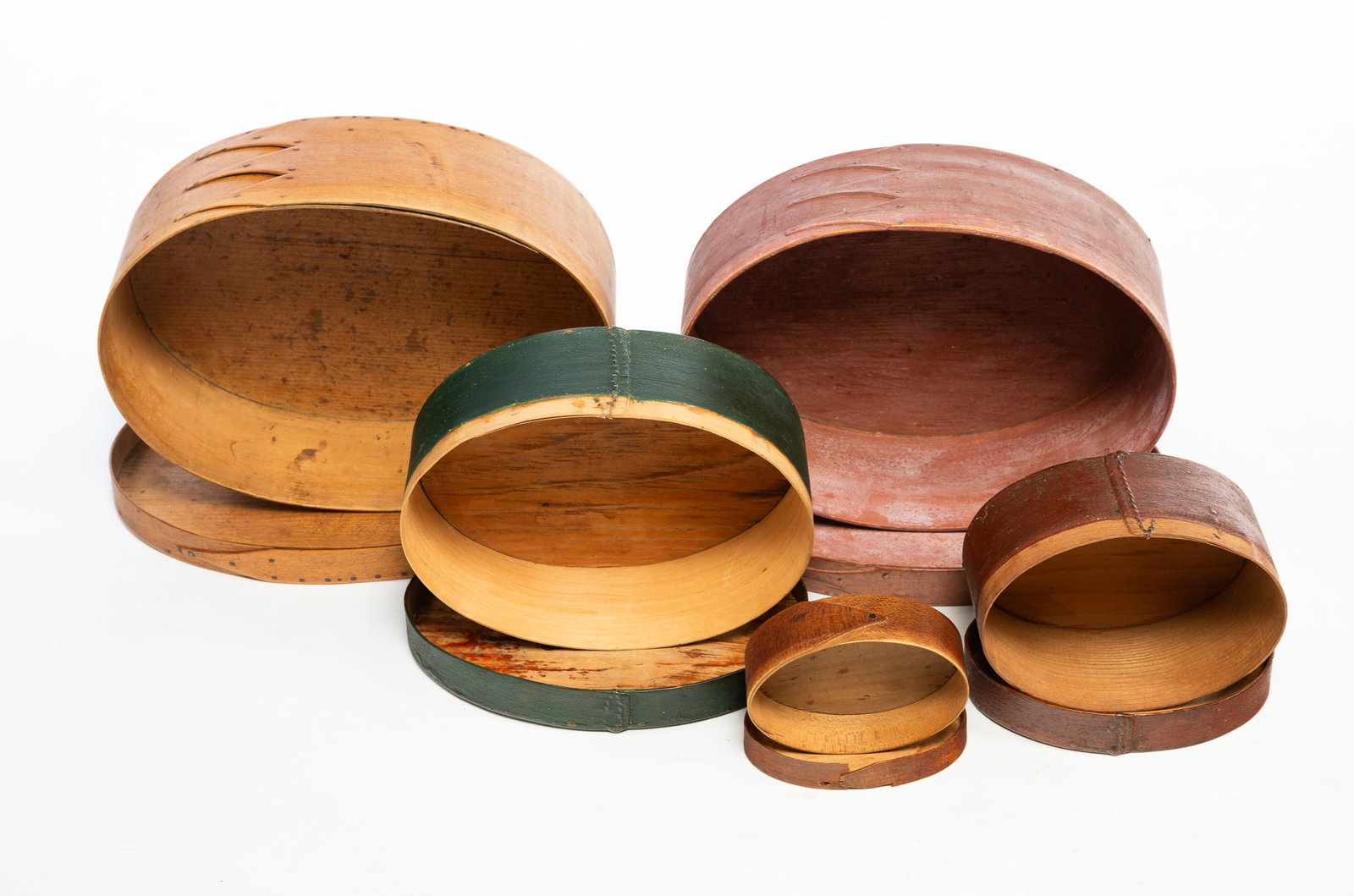 FIVE OVAL BENTWOOD STORAGE BOXES. - 3