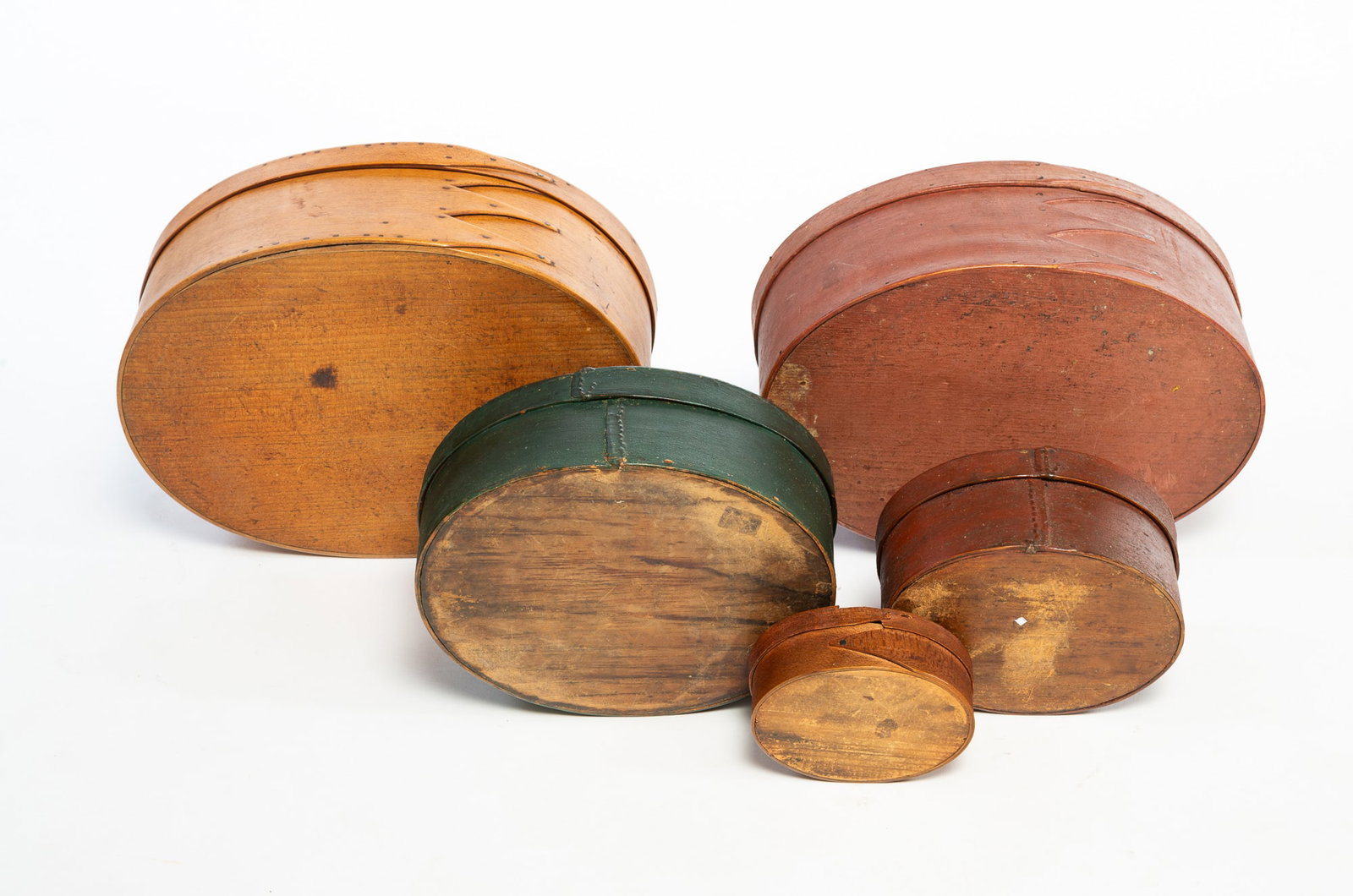 FIVE OVAL BENTWOOD STORAGE BOXES. - 4