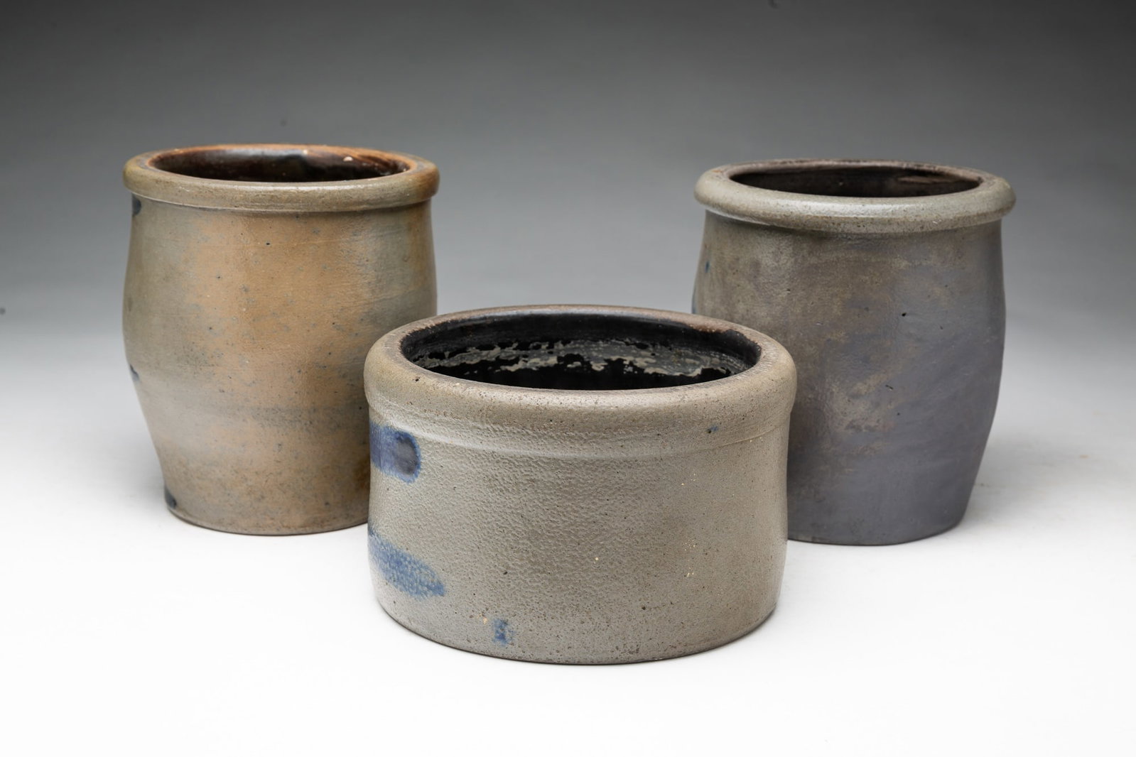 THREE COBALT-DECORATED STONEWARE JARS. - 2