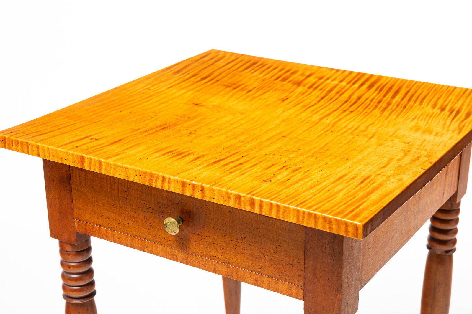 SHERATON TIGER MAPLE ONE DRAWER STAND. - 3