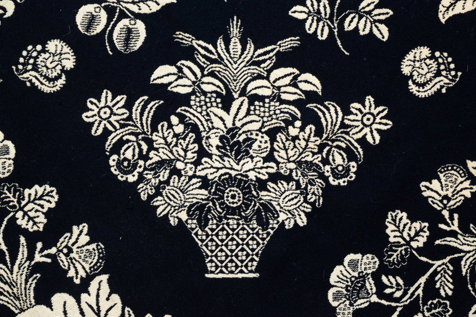 THREE JAQUARD COVERLETS. - 9