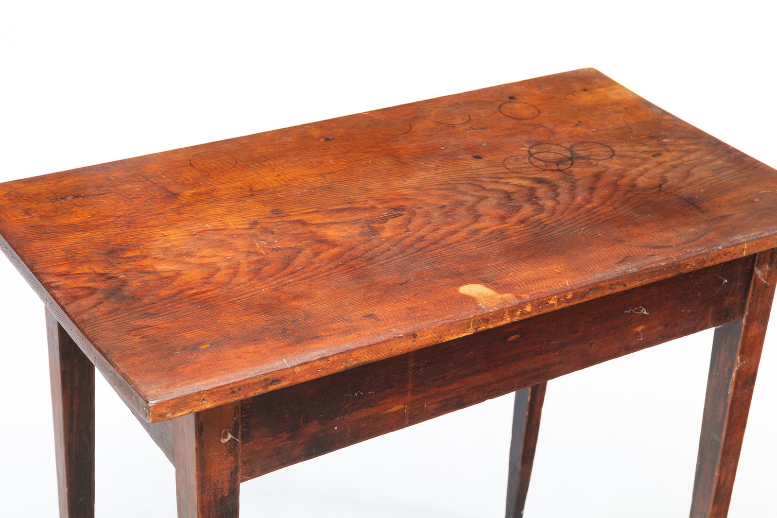 HEPPLEWHITE PINE WORK TABLE WITH RED PAINT. - 3