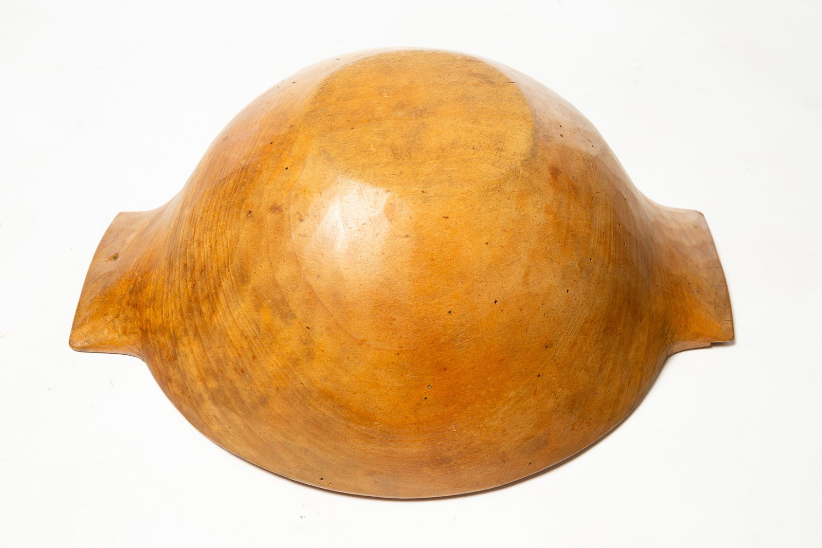 HEWN TAB-HANDLED TRENCHER. - 4