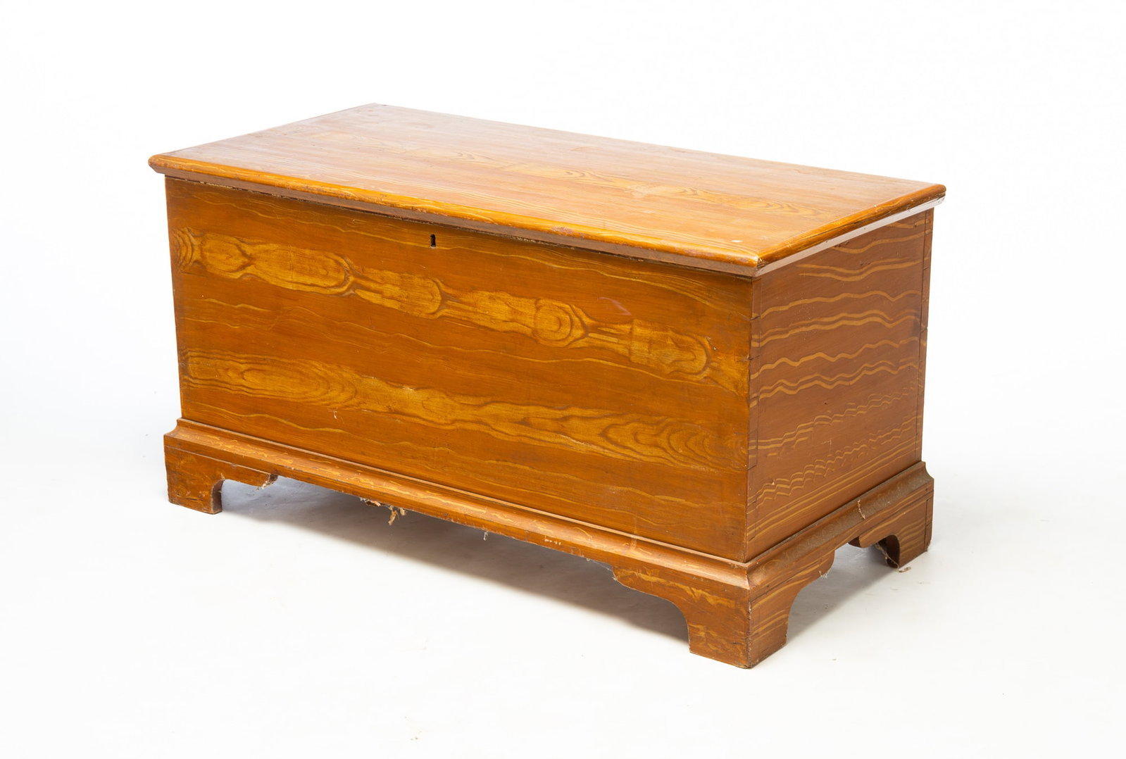 GRAIN-PAINTED BLANKET CHEST. (1 of 6)