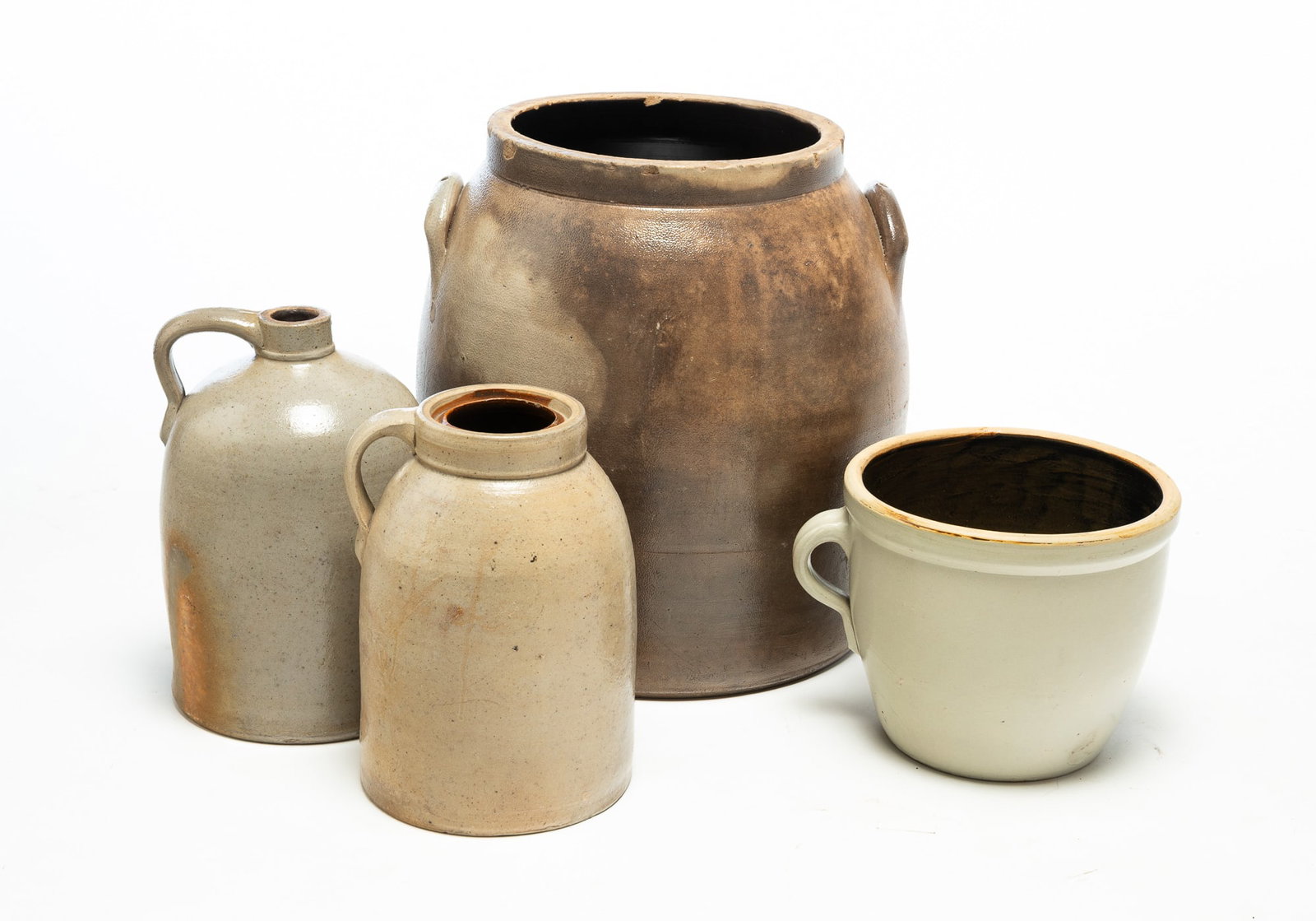 FOUR STONEWARE VESSELS. (1 of 5)