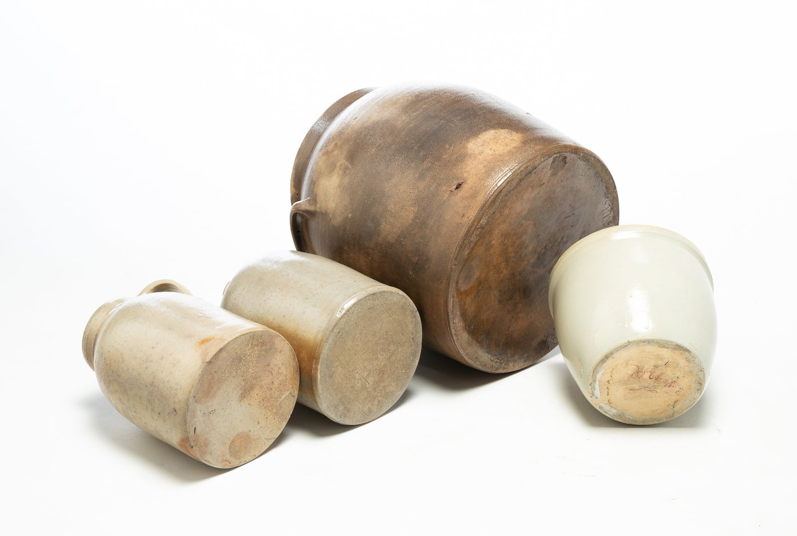 FOUR STONEWARE VESSELS. - 5