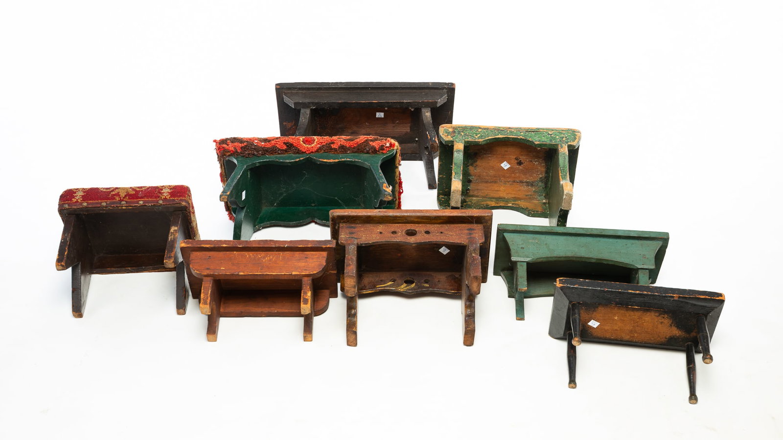 EIGHT FOOTSTOOLS. - 8