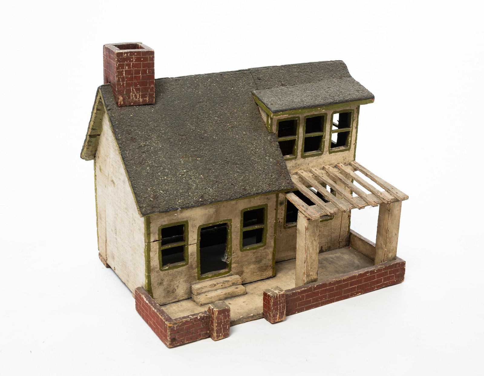 FOLKSY ARCHITECTURAL MODEL OF A HOUSE WITH CHIMNEY AND PERGOLA. (1 of 10)
