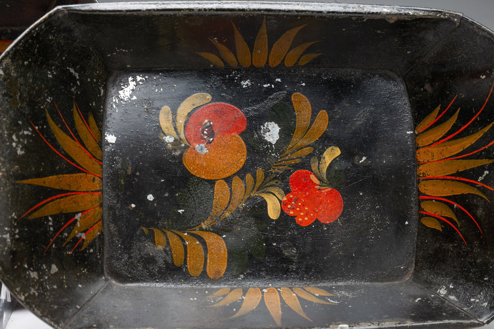 TWO TOLE APPLE TRAYS. - 4