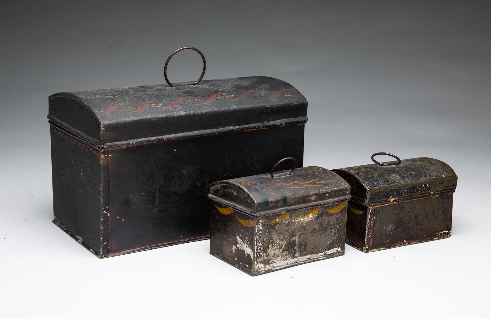 THREE TOLE DECORATED DOCUMENT BOXES. - 7