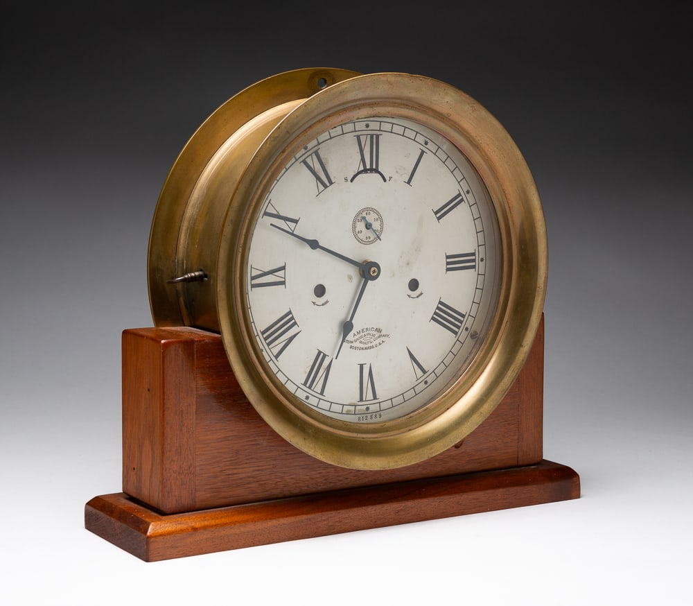 BRASS SHIP CLOCK. (1 of 7)