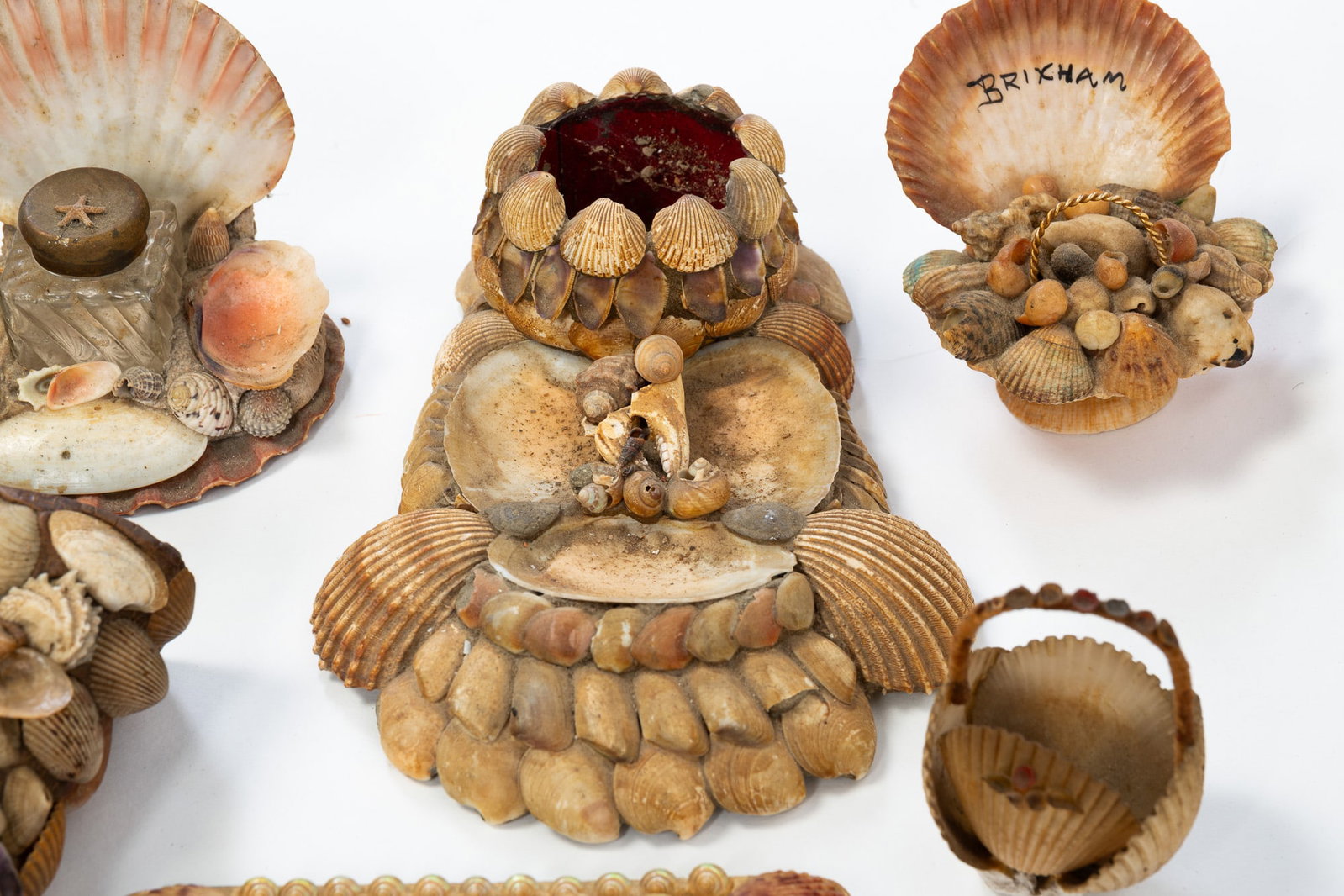 ELEVEN SHELL ART ITEMS. - 3