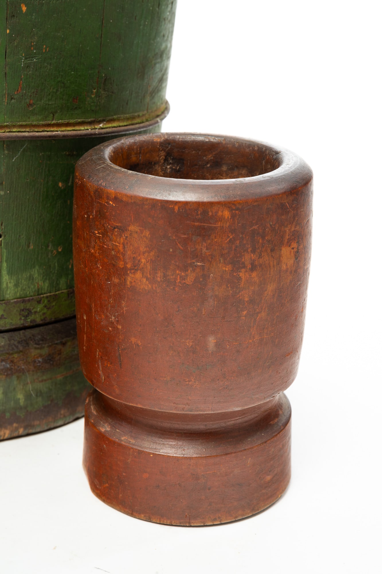 FOUR WOODENWARE ITEMS. - 2