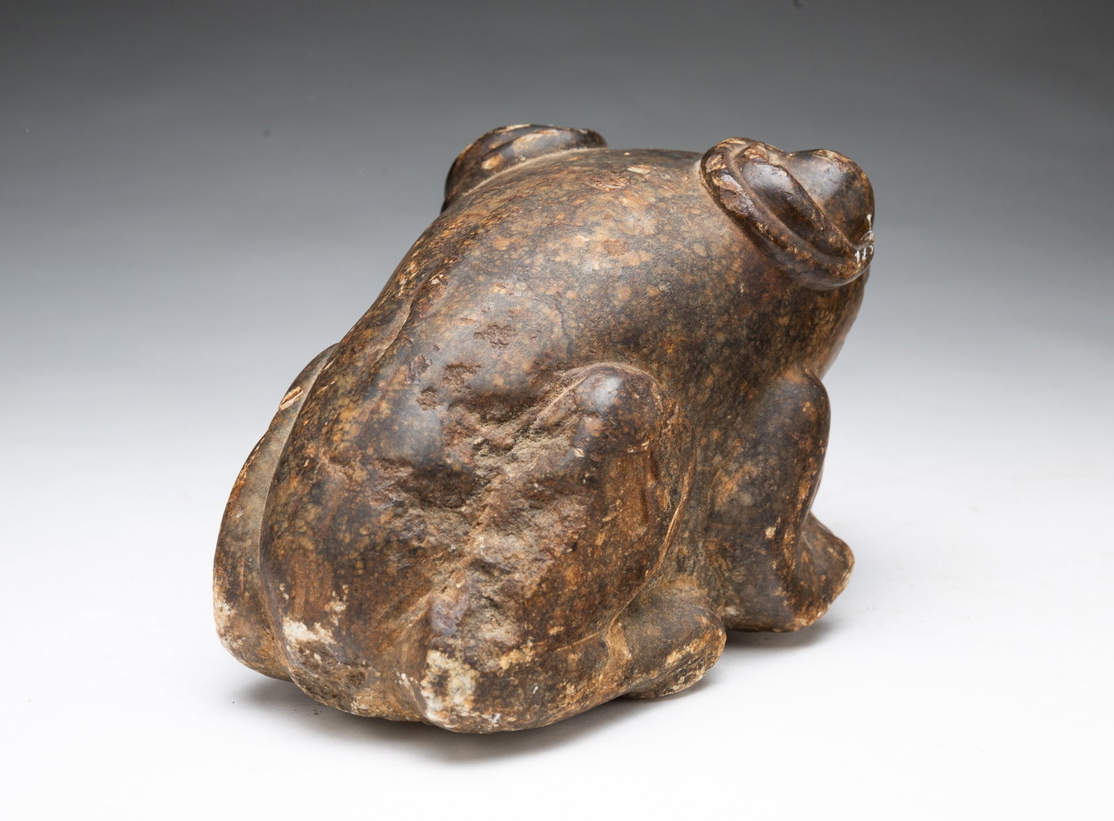 CARVED STONE FROG SIGNED MAESIG. - 3