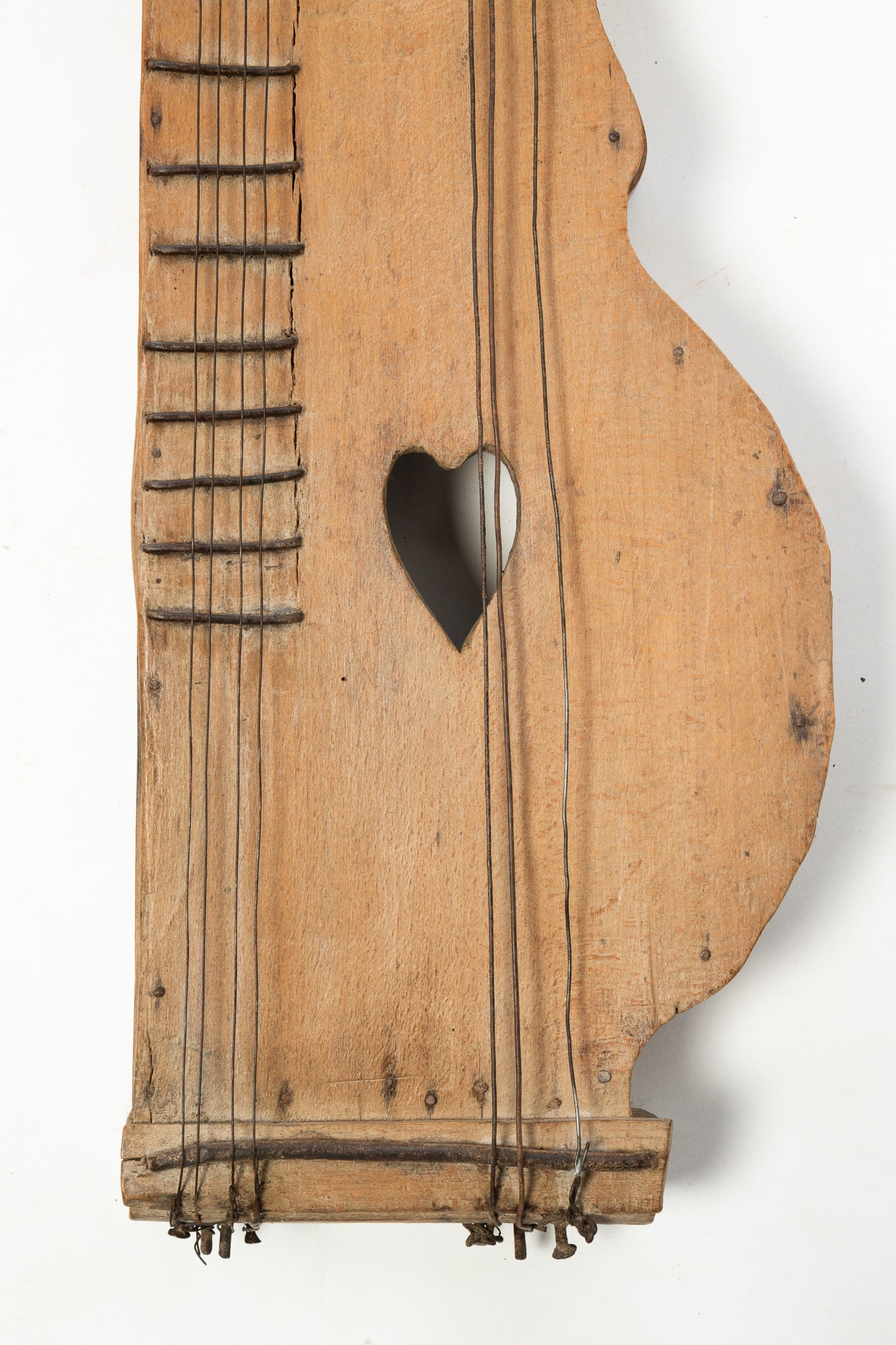 DULCIMER WITH HEART CUTOUTS. - 6
