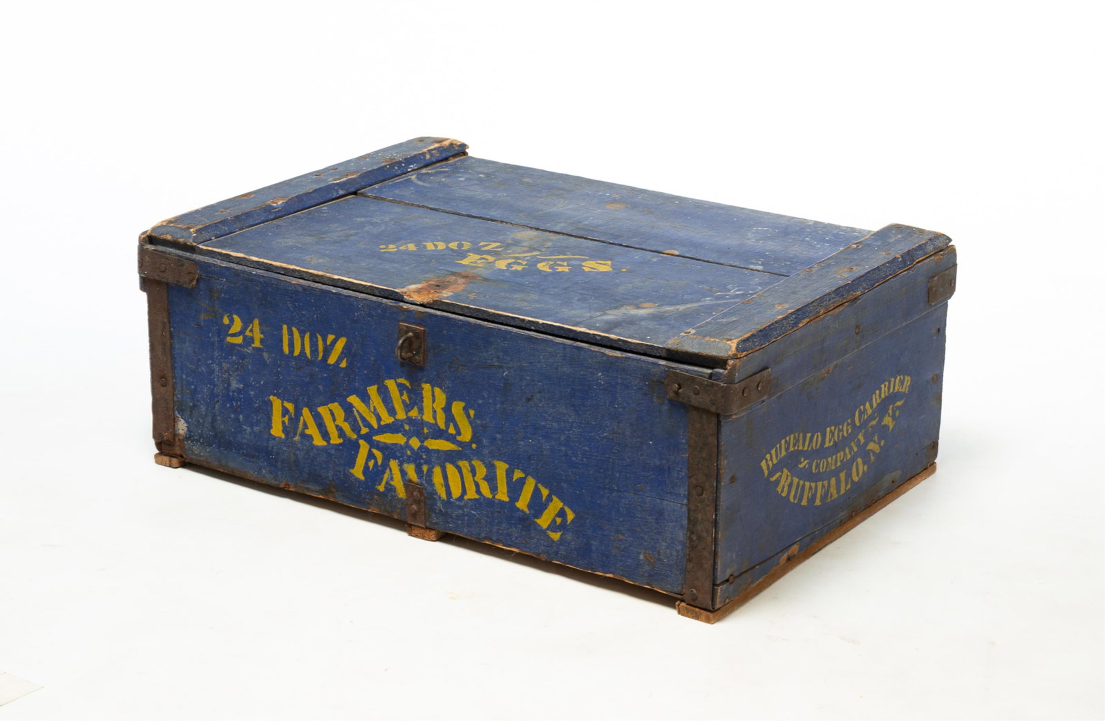 BUFFALO EGG CARRIER COMPANY EGG CRATE WITH ORIGINAL DARK BLUE PAINT. (1 of 5)