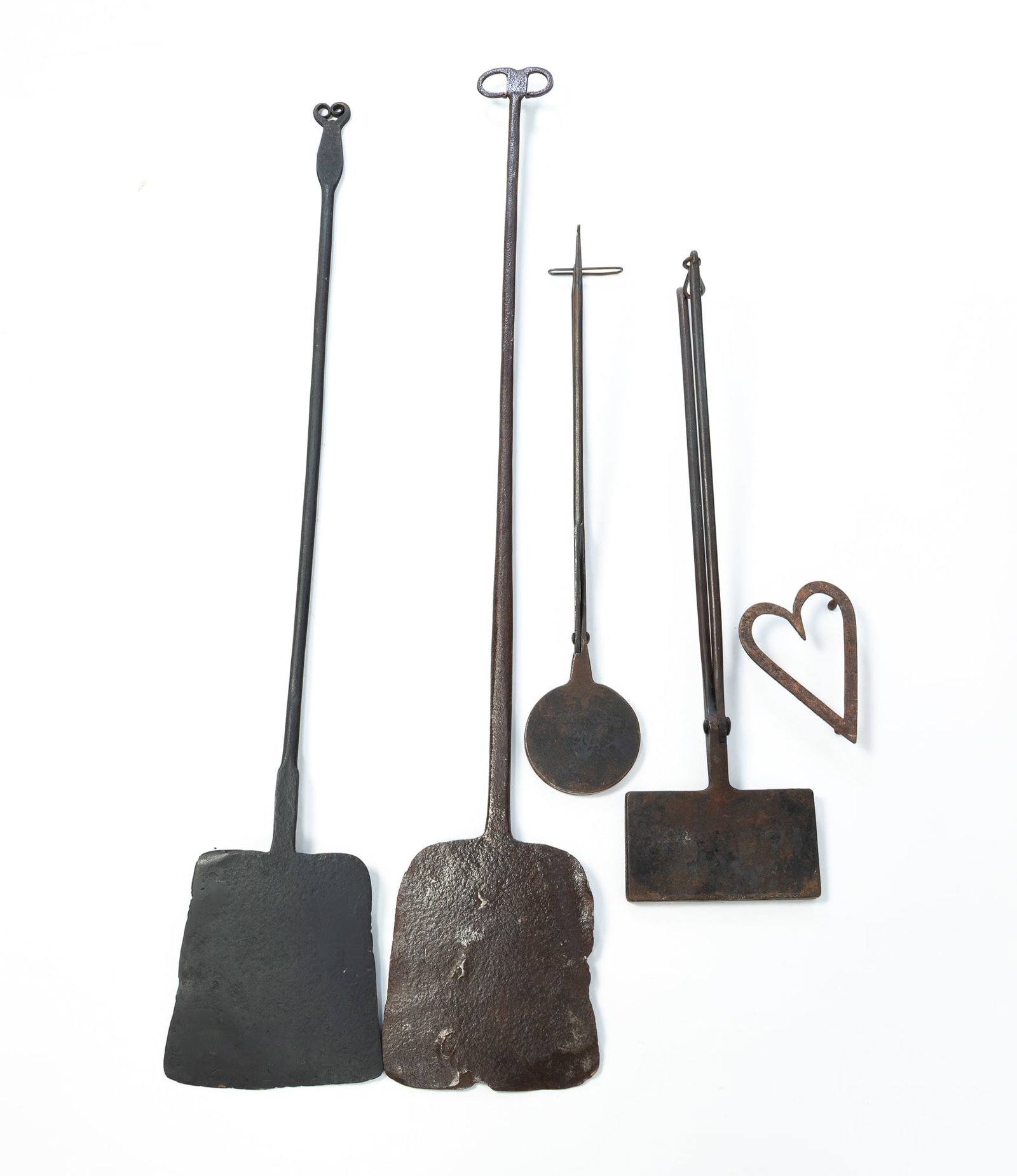 FIVE IRON KITCHEN IMPLEMENTS. (1 of 6)