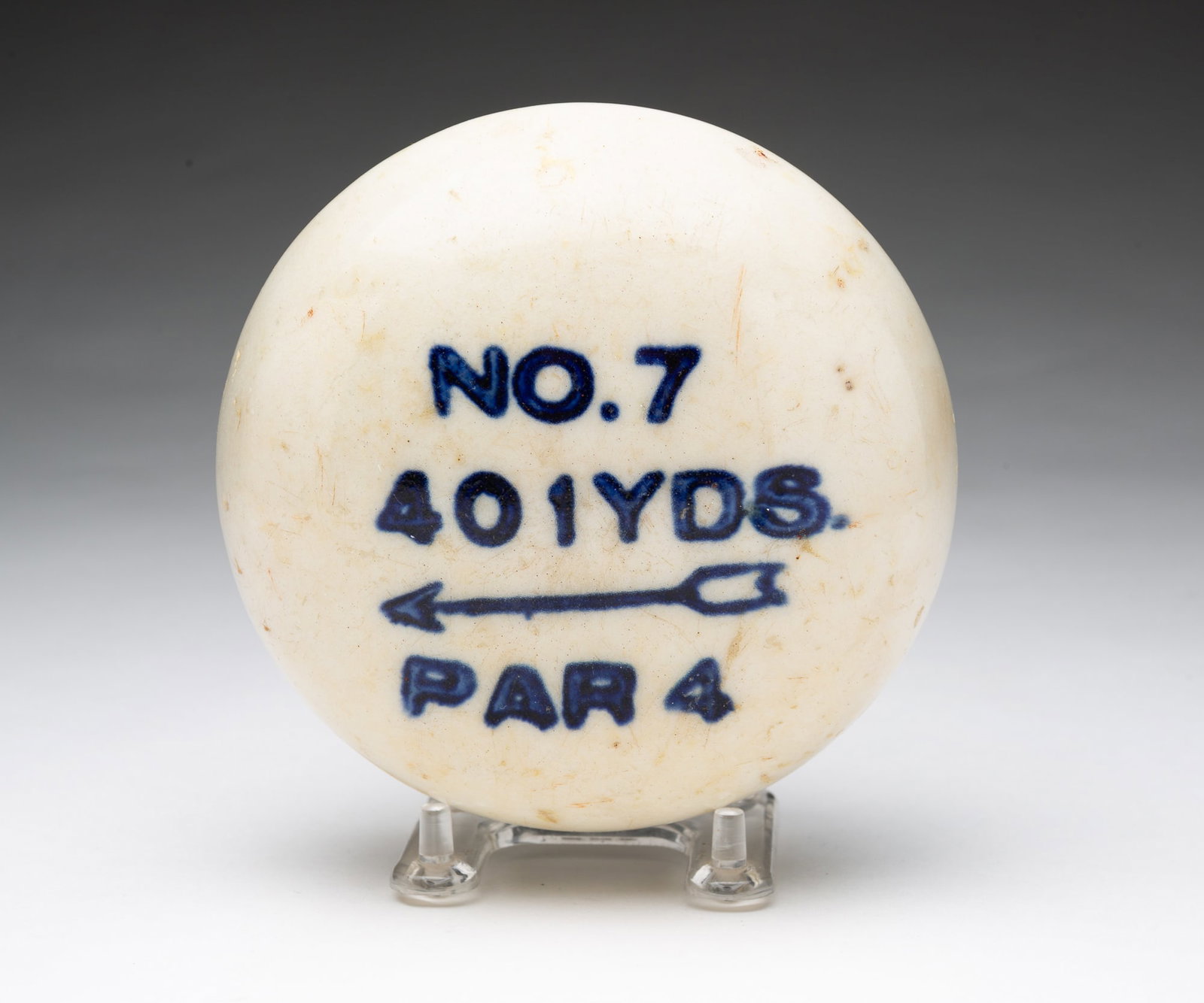 PORCELAIN GOLF TEE MARKER. - 2