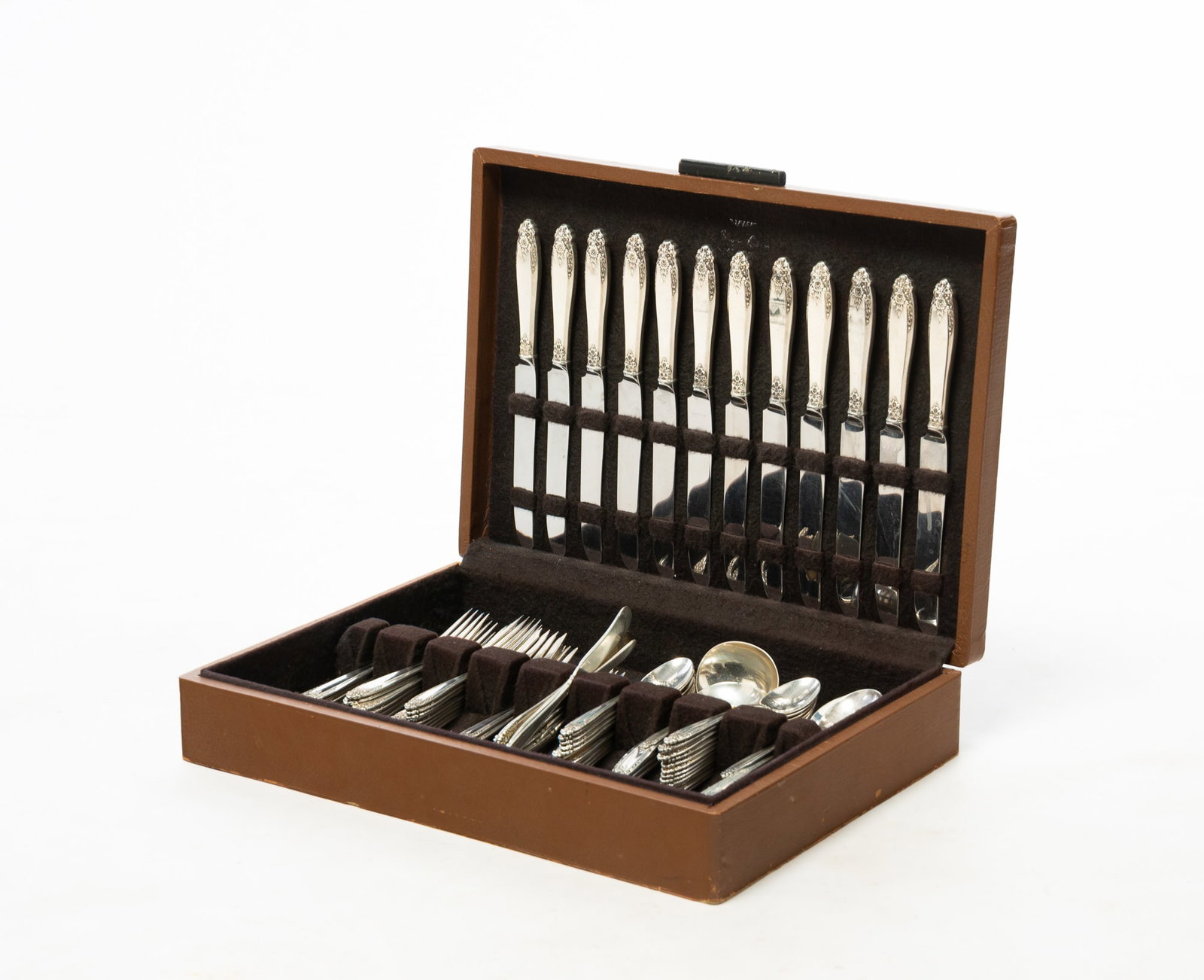 INTERNATIONAL "PRELUDE" STERLING SILVER FLATWARE. (1 of 5)