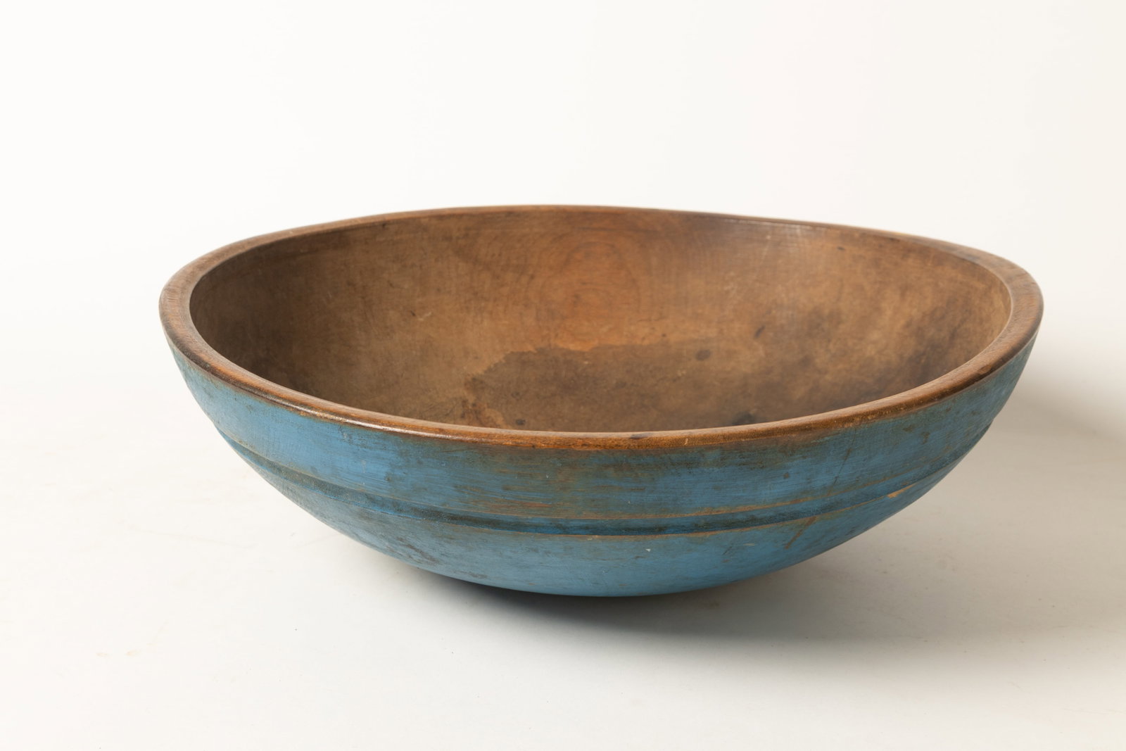 LARGE PAINTED TURNED BOWL. (1 of 11)