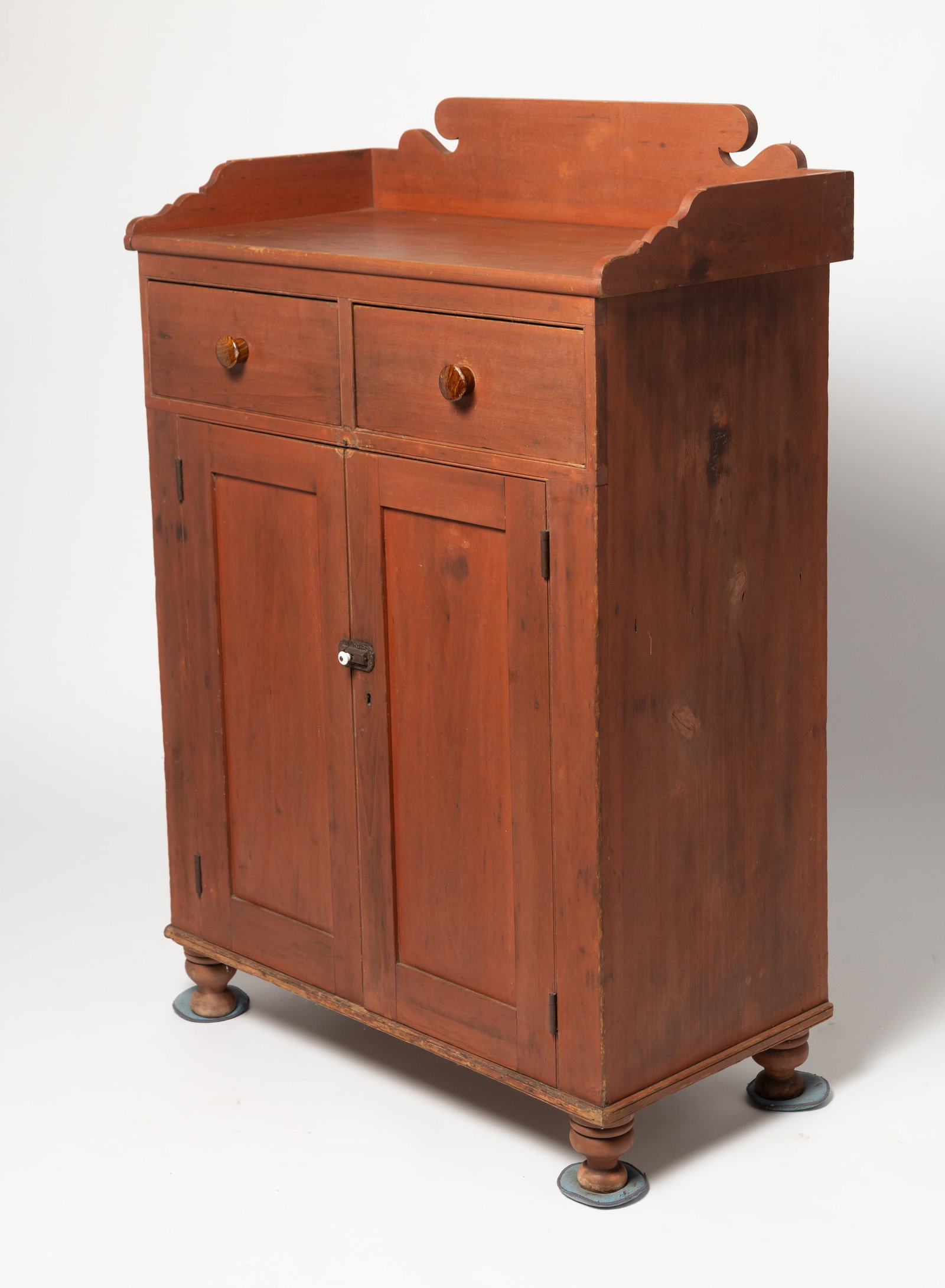 OHIO RED-PAINTED JELLY CUPBOARD WITH BENNINGTON-TYPE KNOBS. - 2