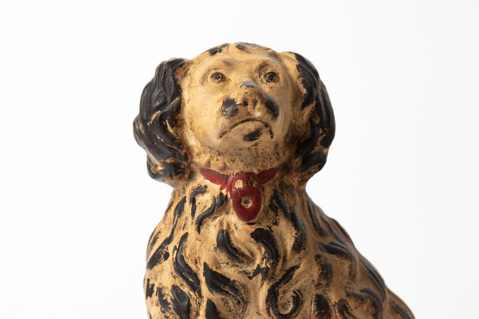 LARGE PAINT-DECORATED SEATED SPANIEL. - 2