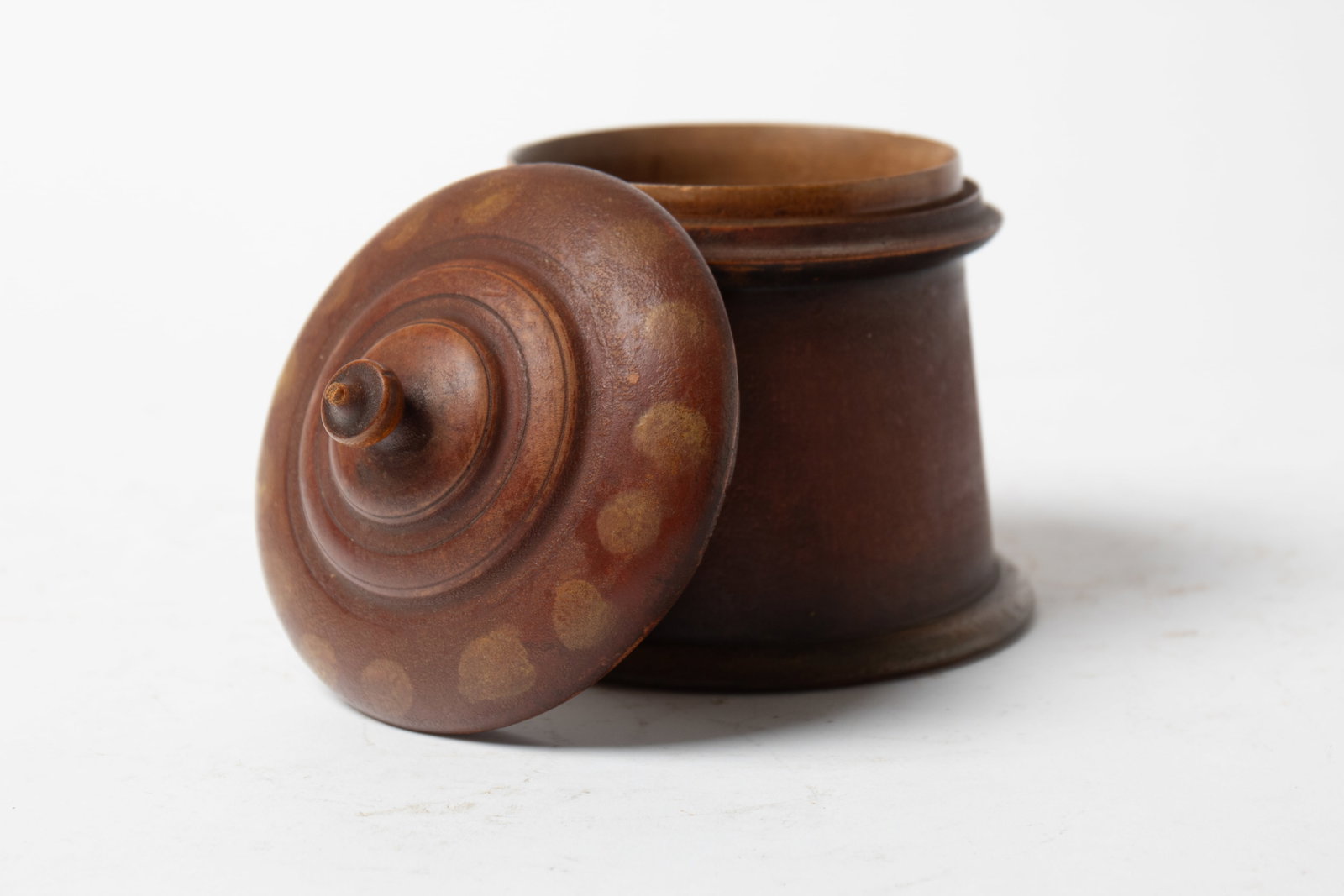 PEASEWARE PAINT-DECORATED LIDDED SUGAR. - 6