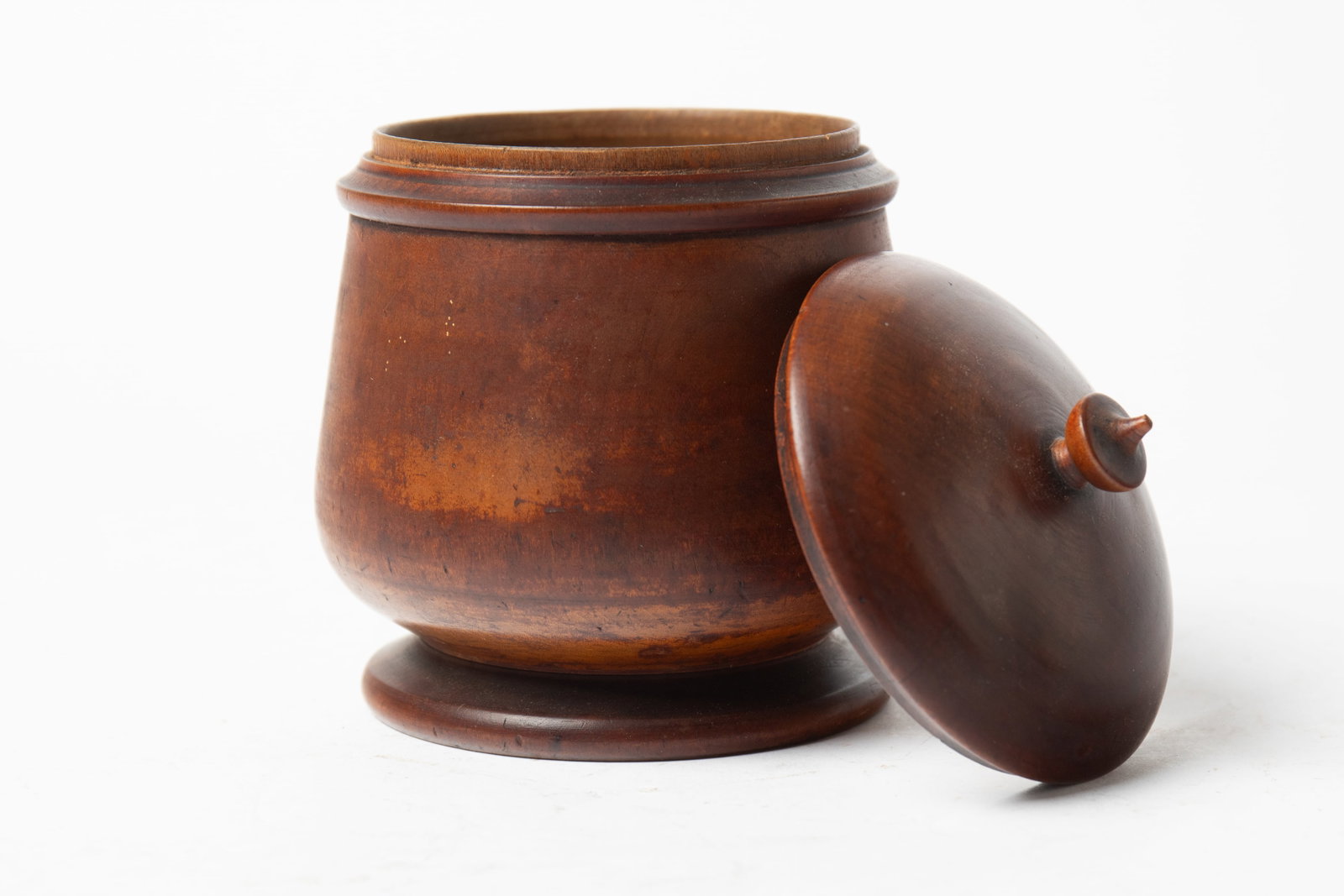 PEASEWARE LIDDED JAR. - 4