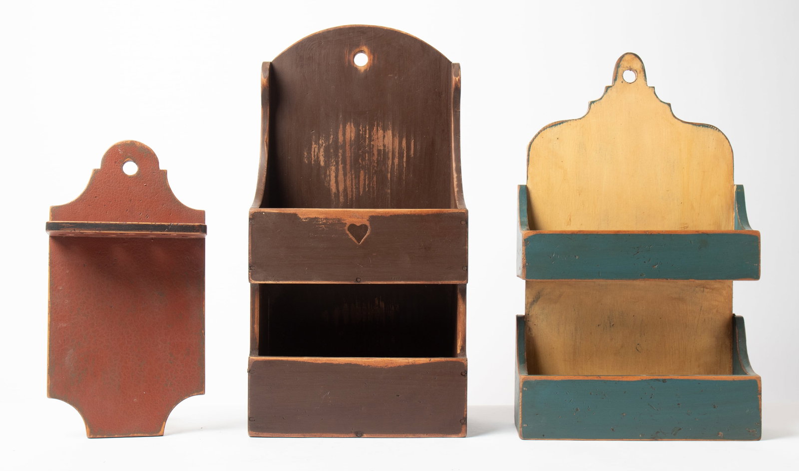 THREE PAINTED WALL HANGING ITEMS. (1 of 6)