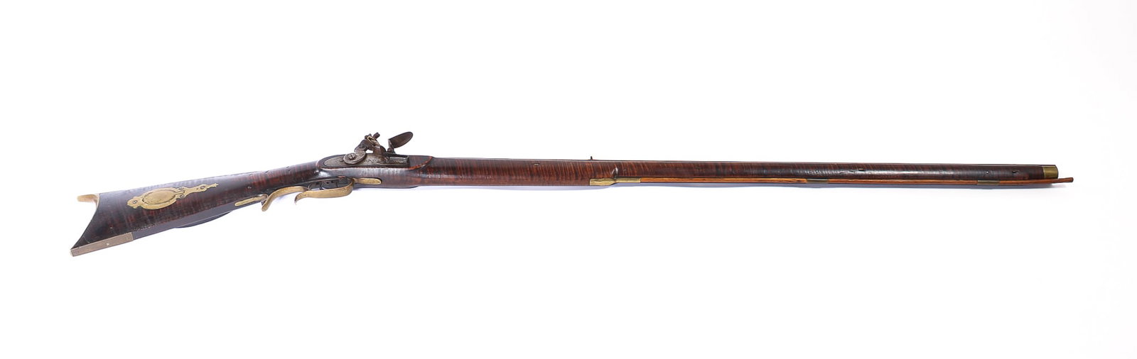 FULL STOCK TIGER MAPLE FLINT LOCK RIFLE. (1 of 9)