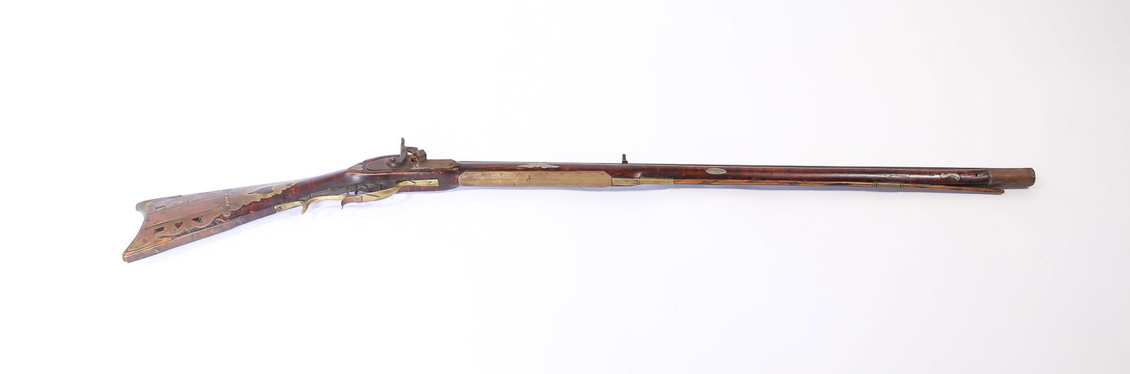 TIGER MAPLE FULL STOCK PERCUSSION RIFLE WITH SILVER INLAYS. (1 of 10)