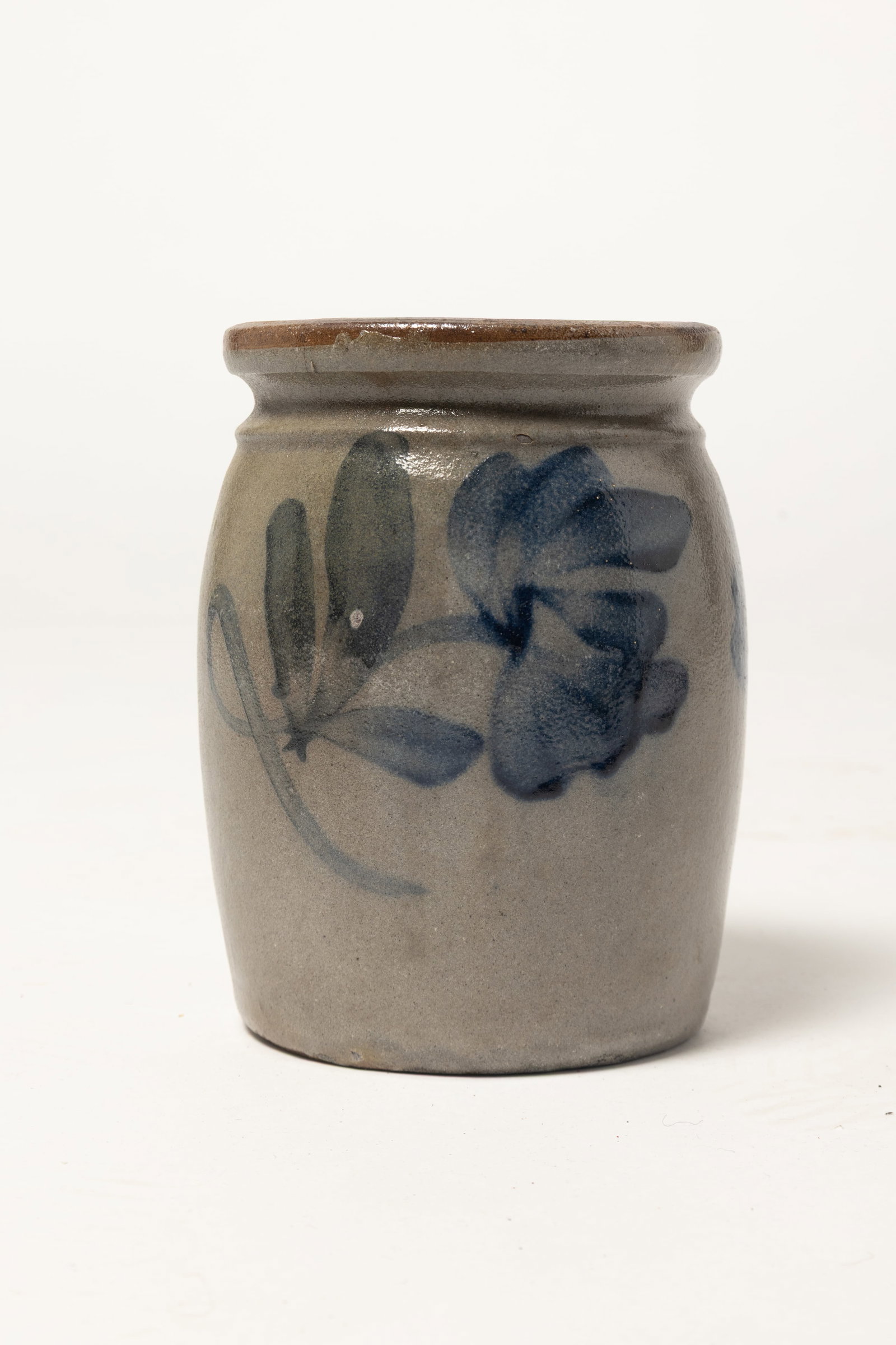 DIMINUTIVE STONEWARE CANNING JAR WITH BRUSHED FLORAL COBALT DECORATION, PROBABLY FROM BEAVER, (1 of 7)