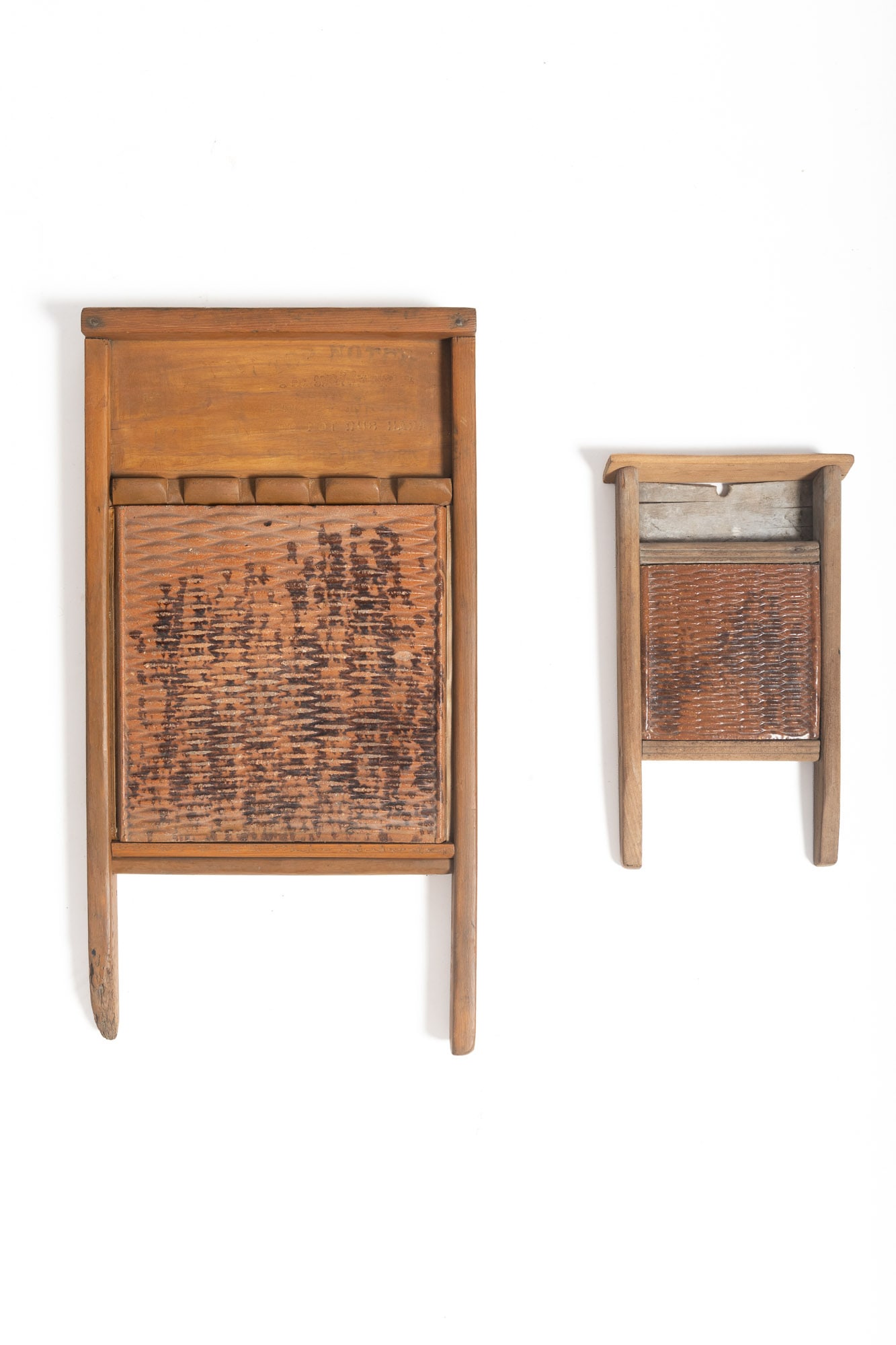 TWO GRADUATED MANGANESE GLAZED STONEWARE WASHBOARDS ATTRIBUTED TO MORGANTOWN, WEST VIRGINIA. (1 of 9)