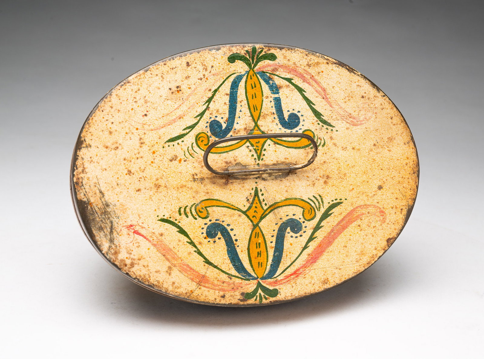 PAINT DECORATED MELON-FORM TINWARE MOLD. - 2