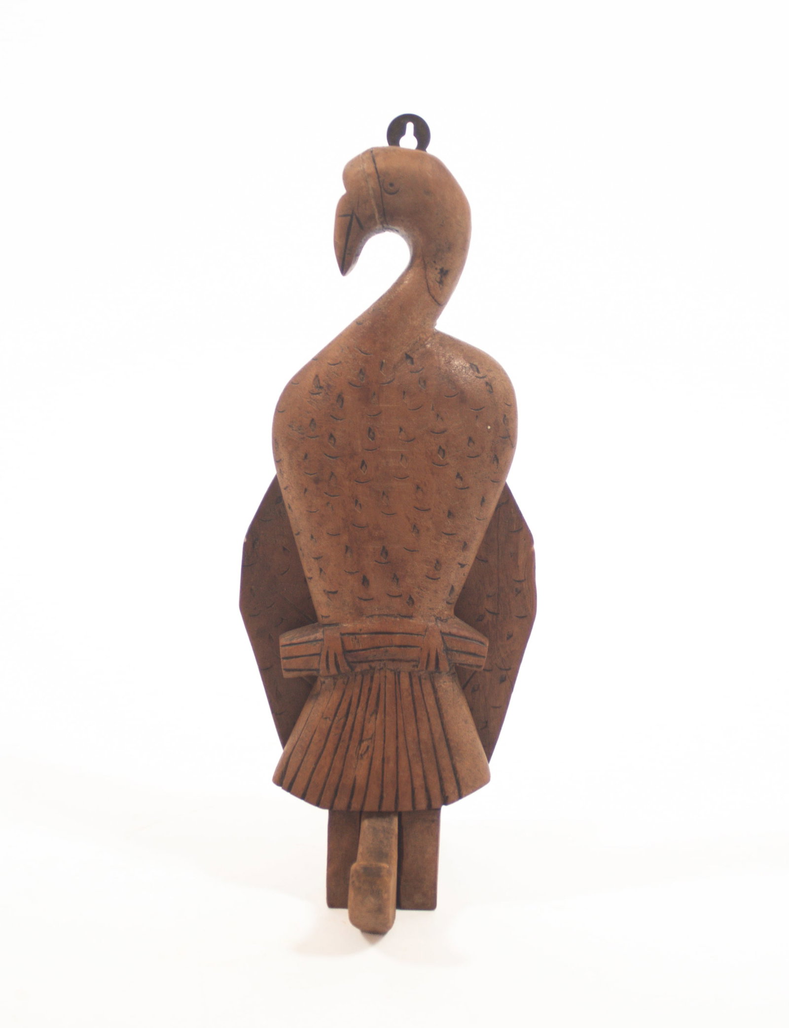 FOLKSY CARVED EAGLE WALL HOOK. (1 of 5)