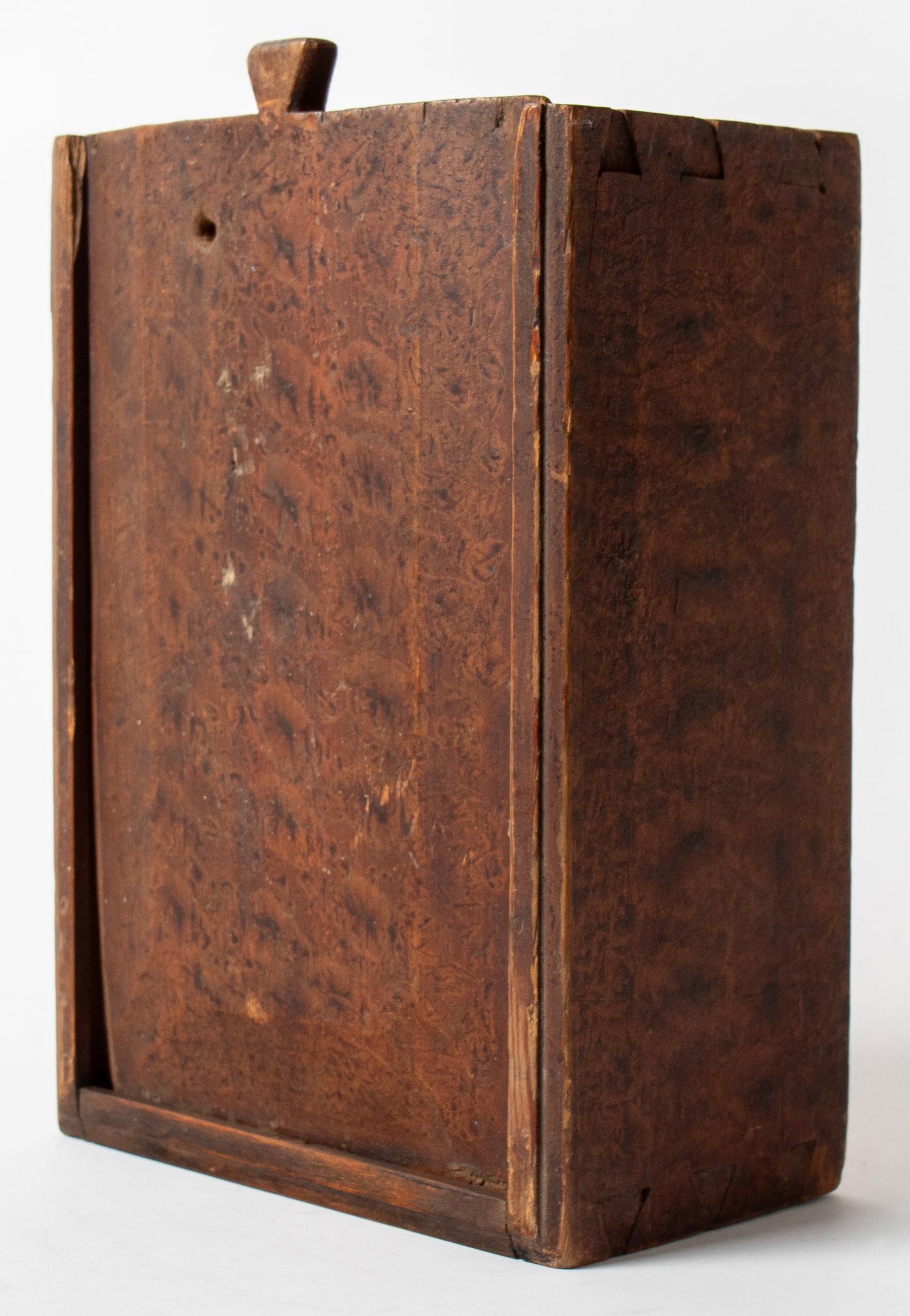 VINEGAR-GRAINED SLIDE LID BOX. - 2
