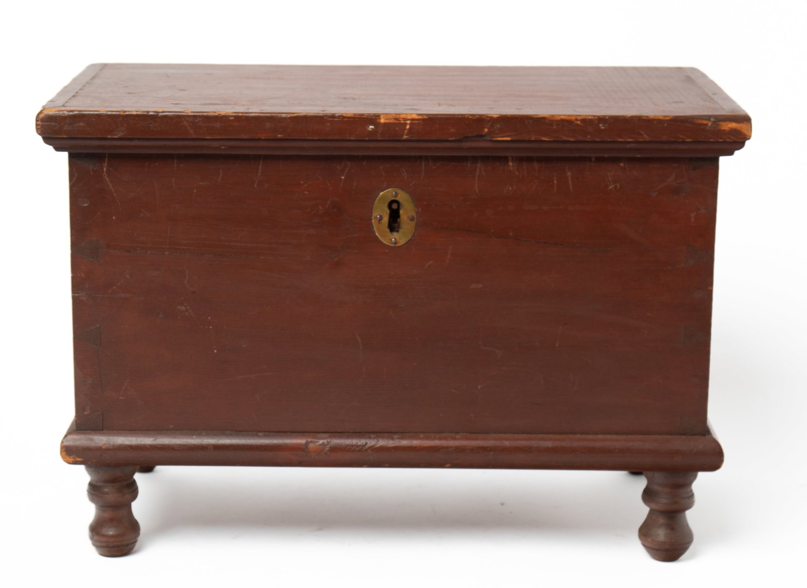 DOLL-SIZED COUNTRY EMPIRE PAINTED BLANKET CHEST. (1 of 7)
