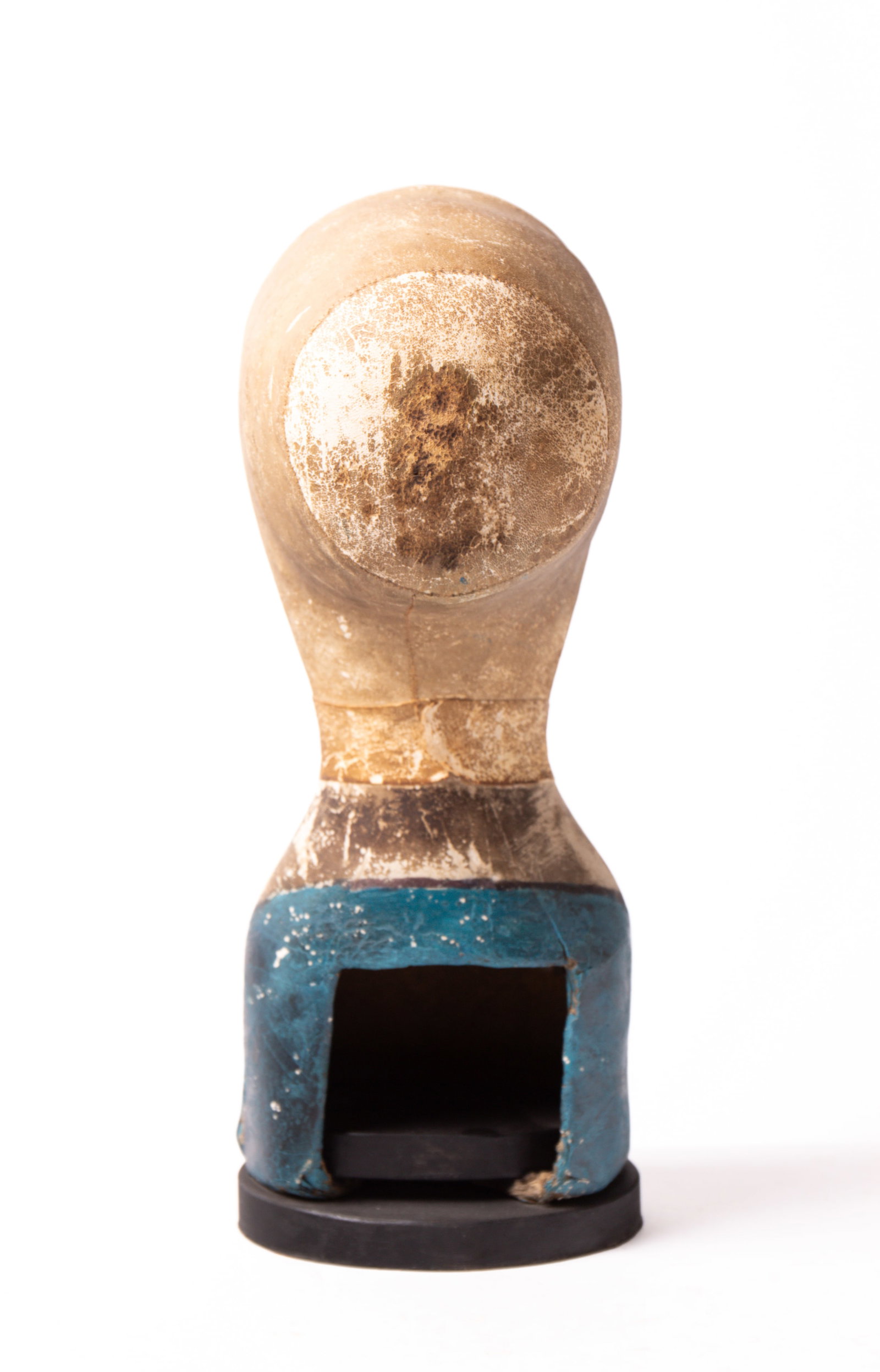 MILLINER'S HEAD WITH LEATHER CAP. - 3