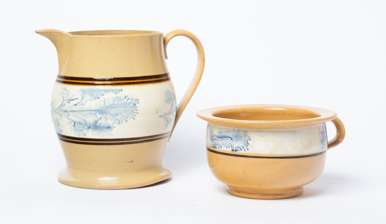 YELLOWWARE PITCHER AND HANDLED BOWL WITH MOCHA DECORATION. (1 of 10)