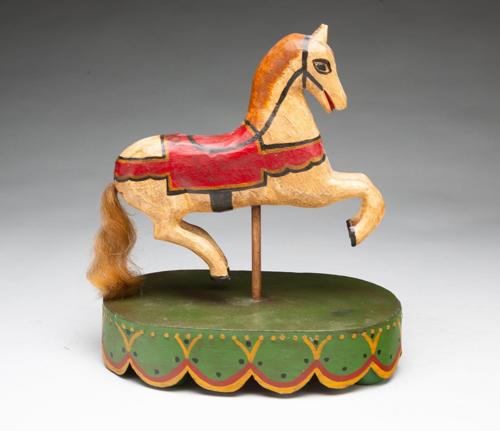 WALTER (PENNSYLVANIA, 1921 - 2018) AND JUNE (PENNSYLVANIA, 1920 - 2021) GOTTSHALL FOLK ART CARVED (1 of 5)