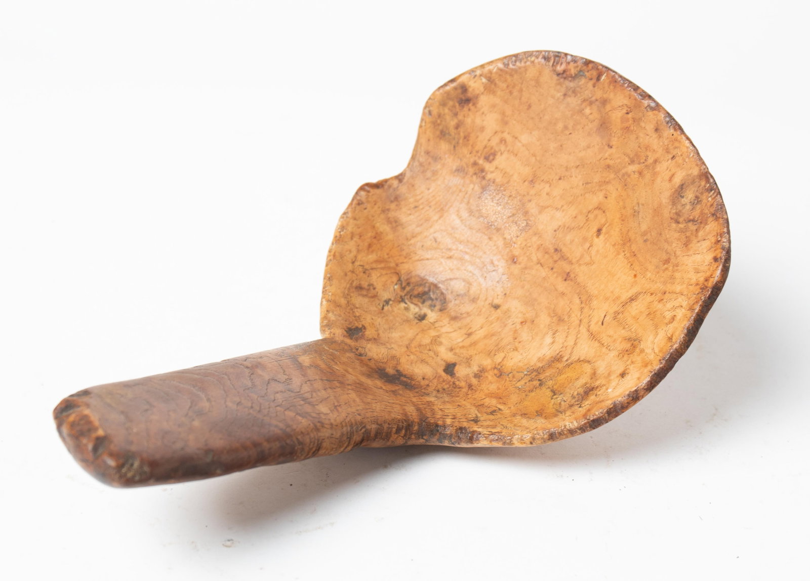 NATIVE AMERICAN CARVED BURL LADLE. (1 of 6)