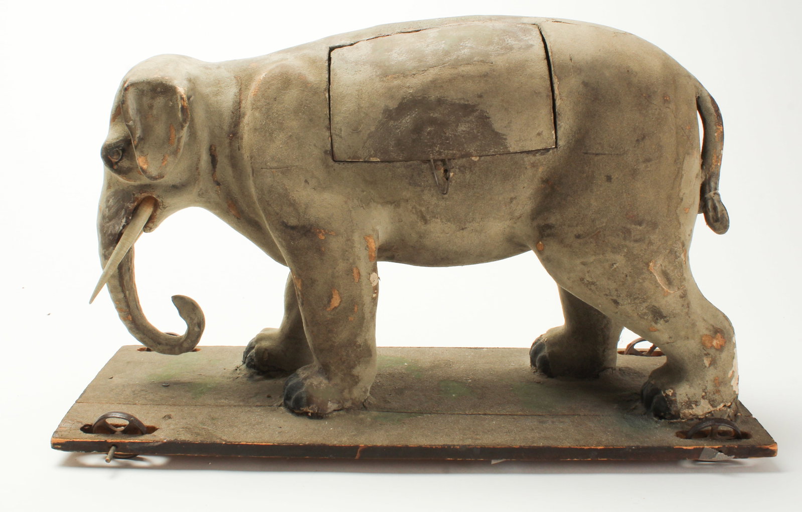 LARGE ELEPHANT CANDY CONTAINER PULL TOY. (1 of 6)