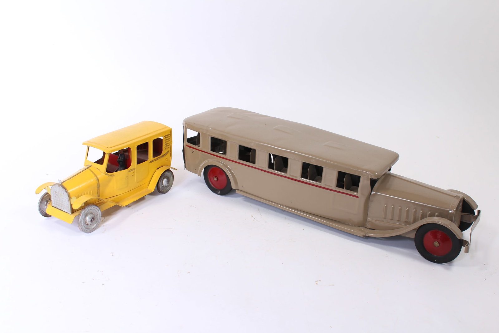 COR-COR (WASHINGTON, INDIANA) PRESSED STEEL PASSENGER BUS AND DAYTON (OHIO) PRESSED STEEL FRICTION (1 of 11)