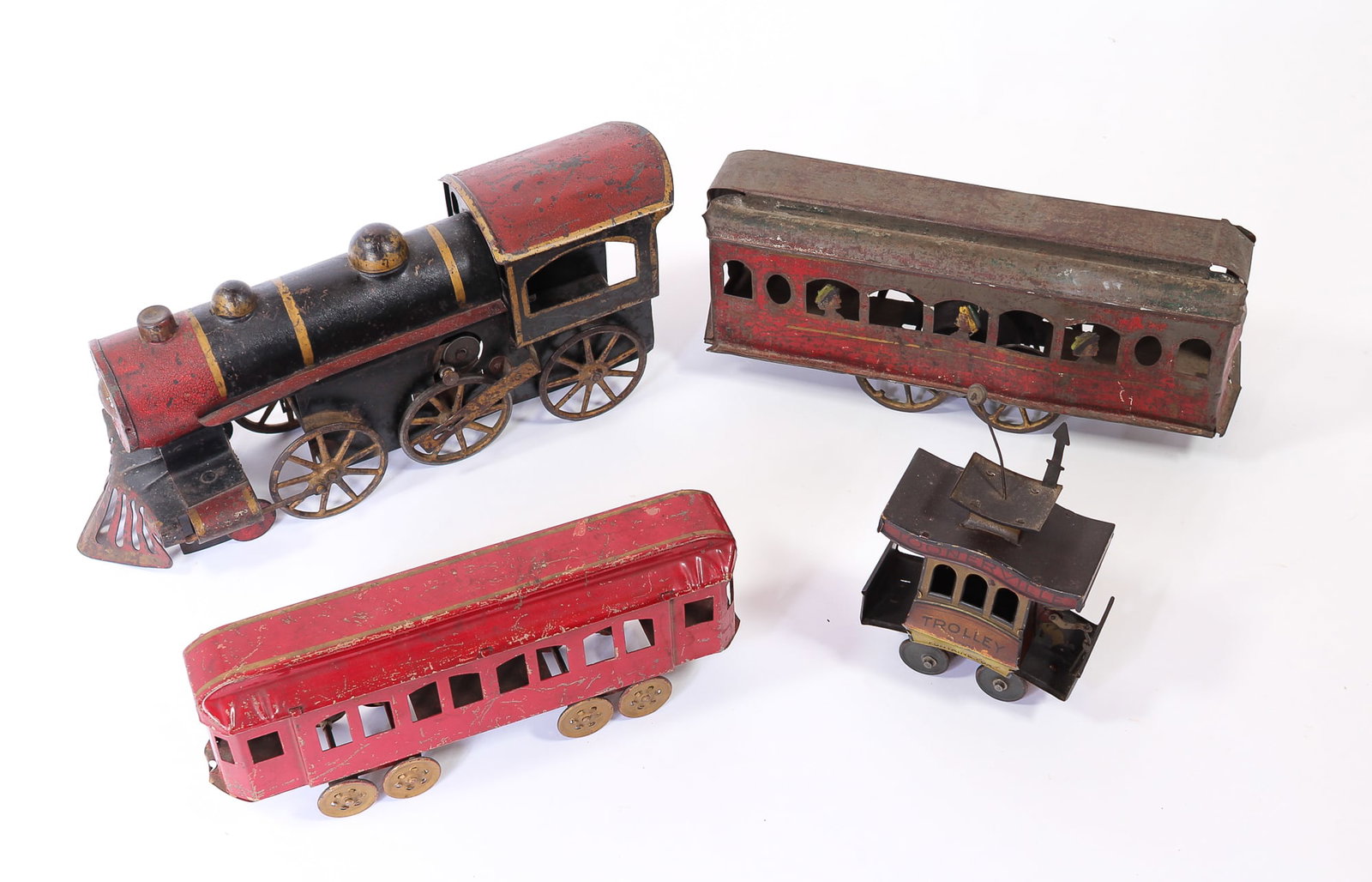 DAYTON (OHIO) PRESSED STEEL FRICTION LOCOMOTIVE AND PASSENGER CAR, A GERMAN TIN LITHO TOONERVILLE (1 of 9)