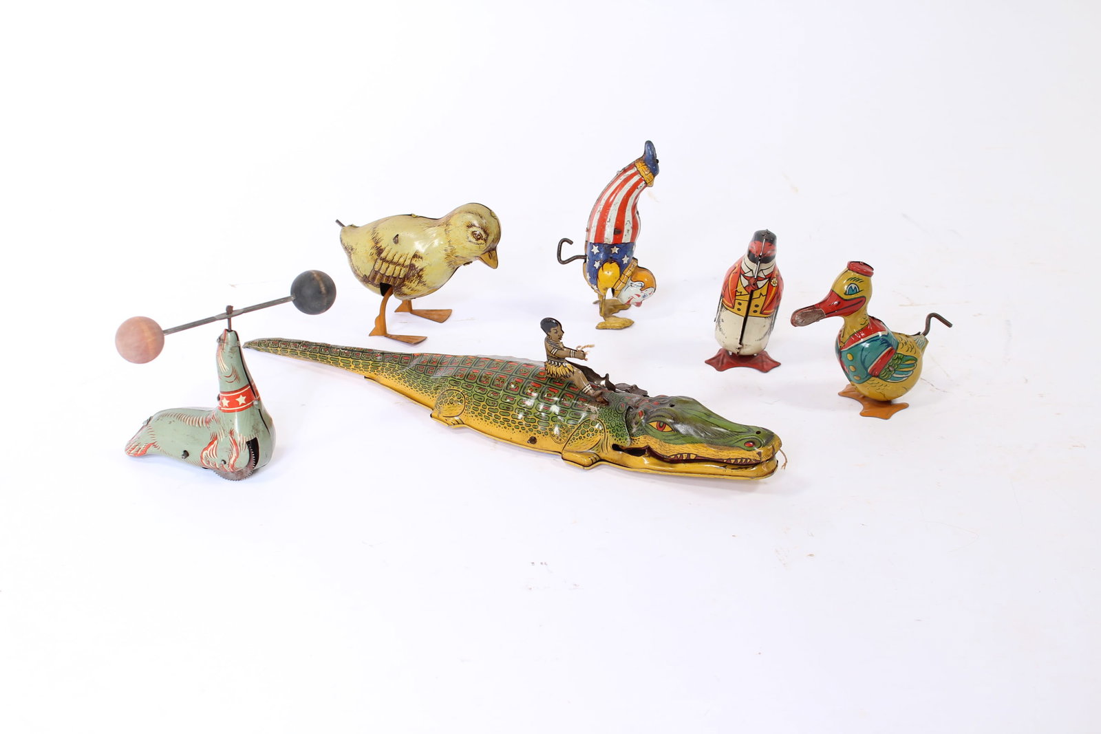 SIX J. CHEIN (NEW YORK, NEW YORK) TIN LITHO WINDUP ANIMAL TOYS. (1 of 18)