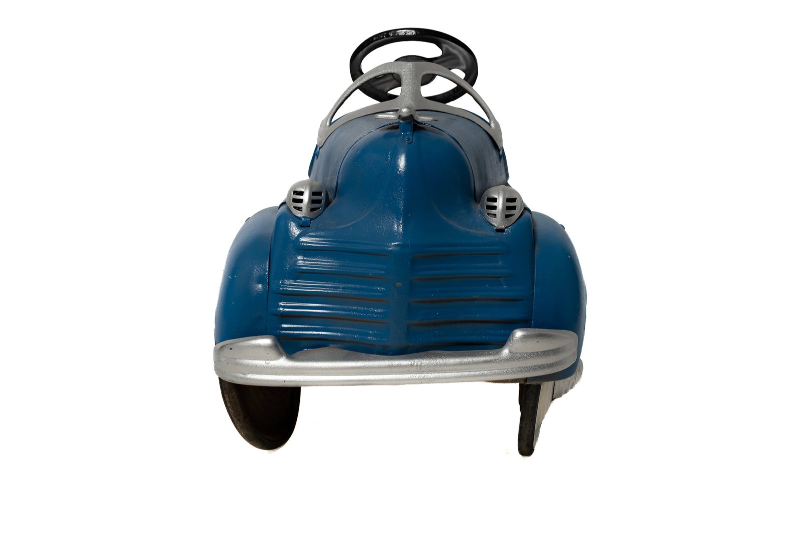 STEELCRAFT (CLEVELAND, OHIO) PRESSED STEEL CHRYSLER PEDAL CAR. (1 of 9)
