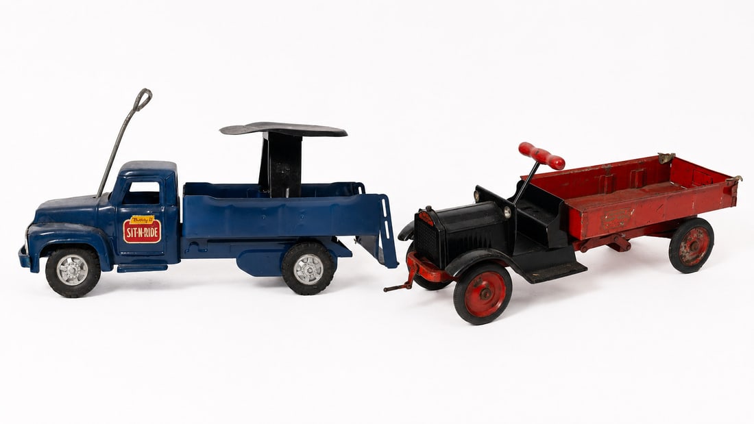 KEYSTONE (BOSTON, MASSACHUSETTS) PRESSED STEEL RIDE-ON DUMP TRUCK AND BUDDY L (EAST MOLINE, (1 of 20)