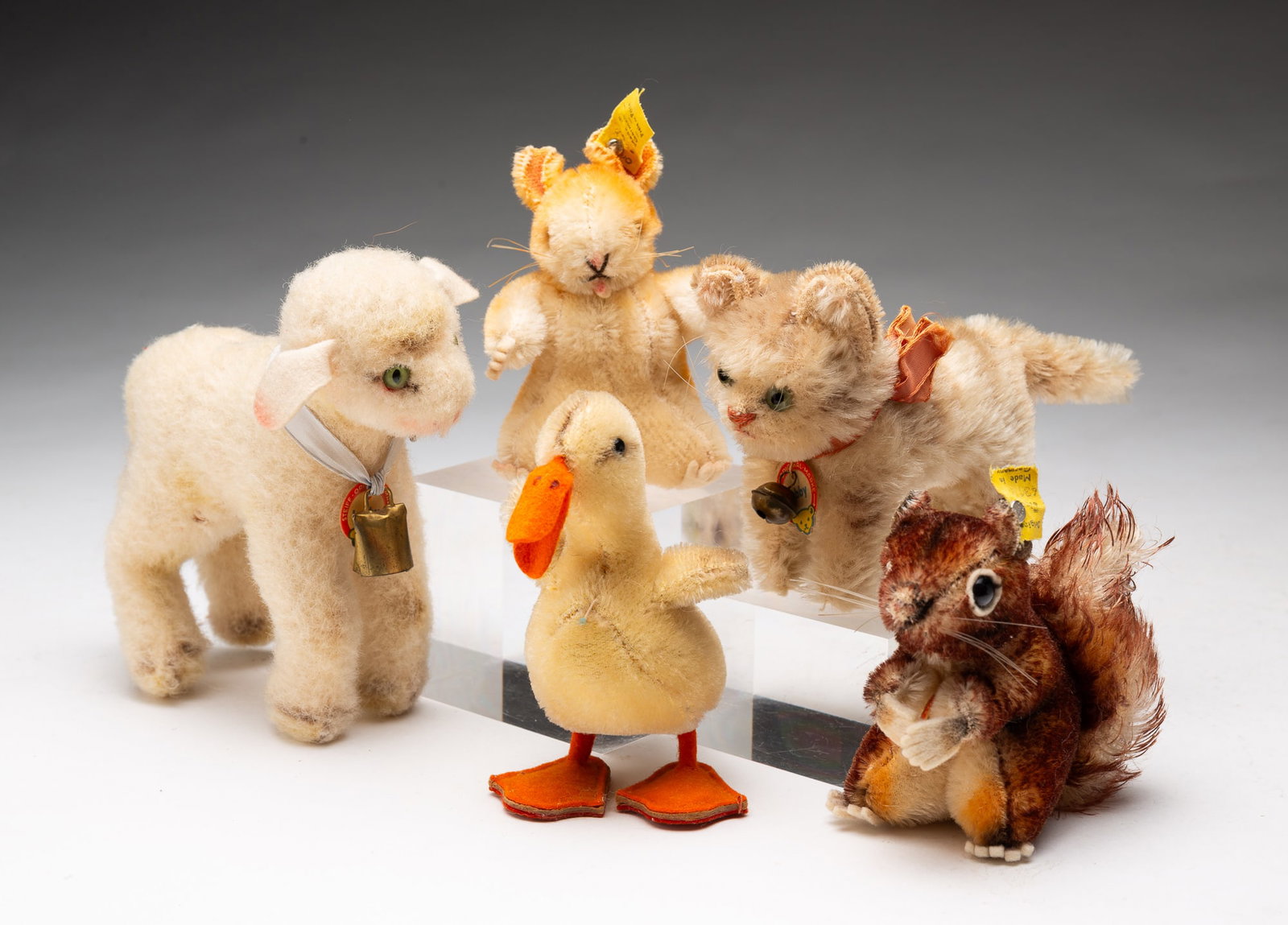FIVE MINIATURE STEIFF ANIMALS. (1 of 4)